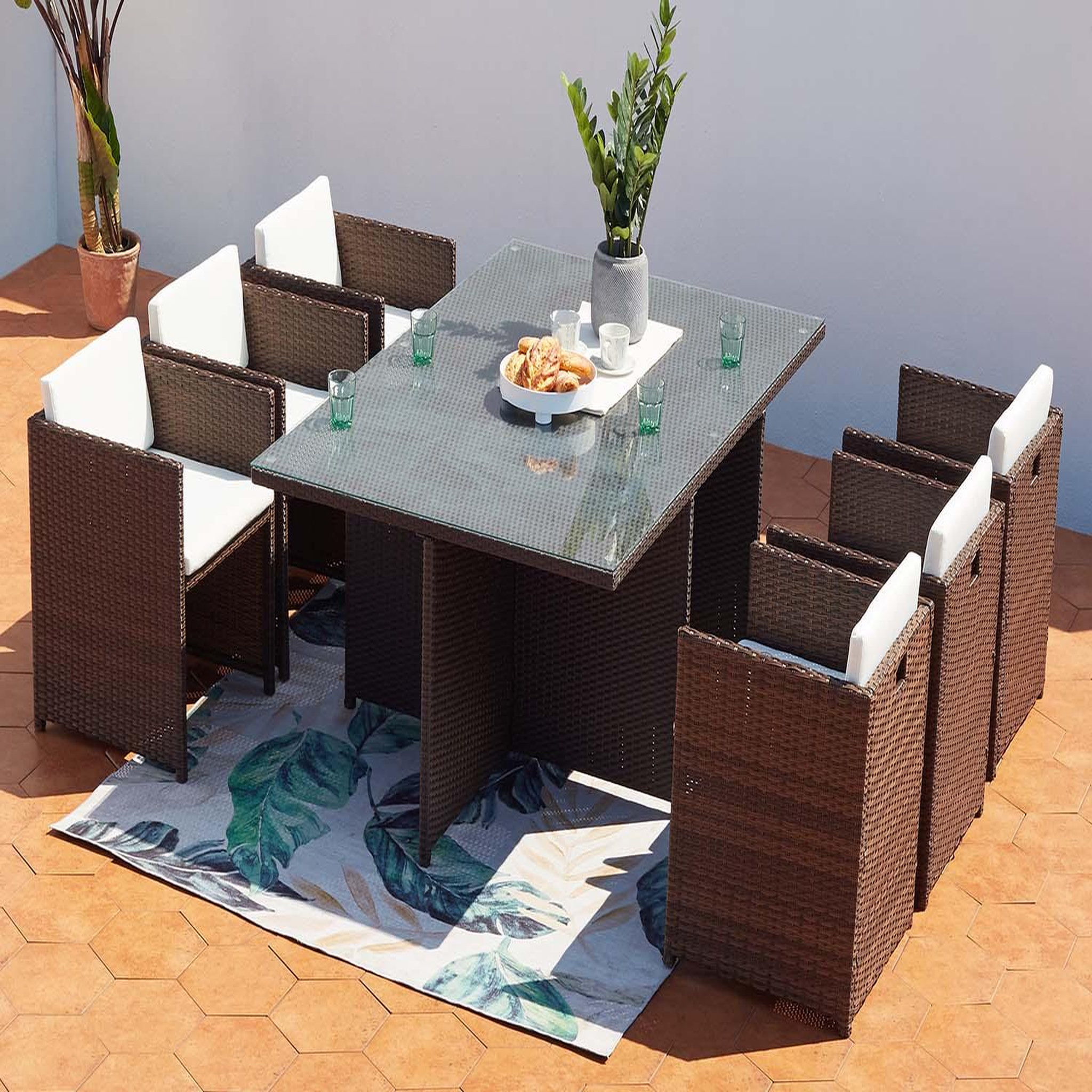 Voir la diapositive 2 : CONCEPT USINE Table et chaises 6 places encastrables résine marron-blanc miami