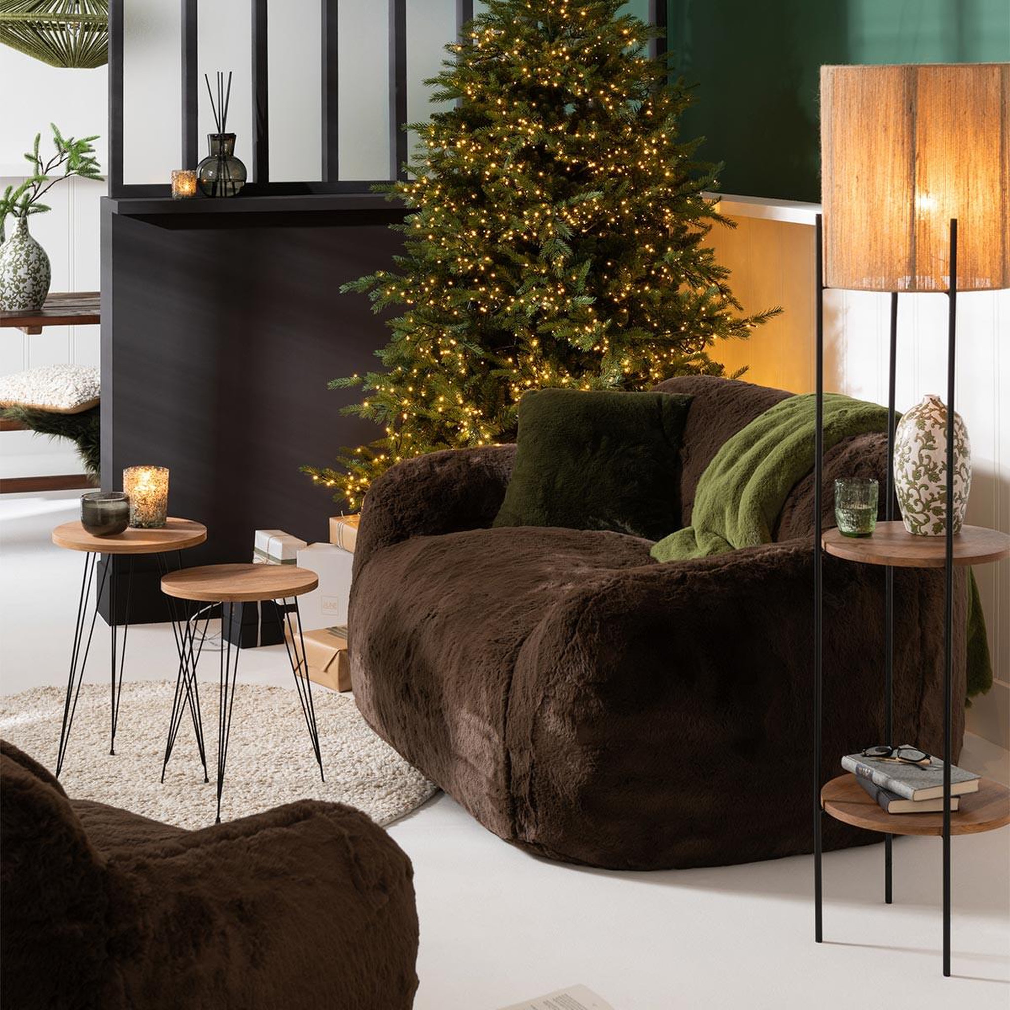 Voir la diapositive 6 : J-LINE Lampadaire en bois  manguier  160cm naturel