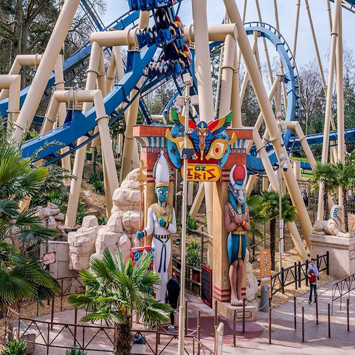 Smartbox Parc Astérix 2026 - Séjour 2 jours / 1 nuit - Hôtel La Cité Suspendue en moyenne saison - Coffret Cadeau Séjour