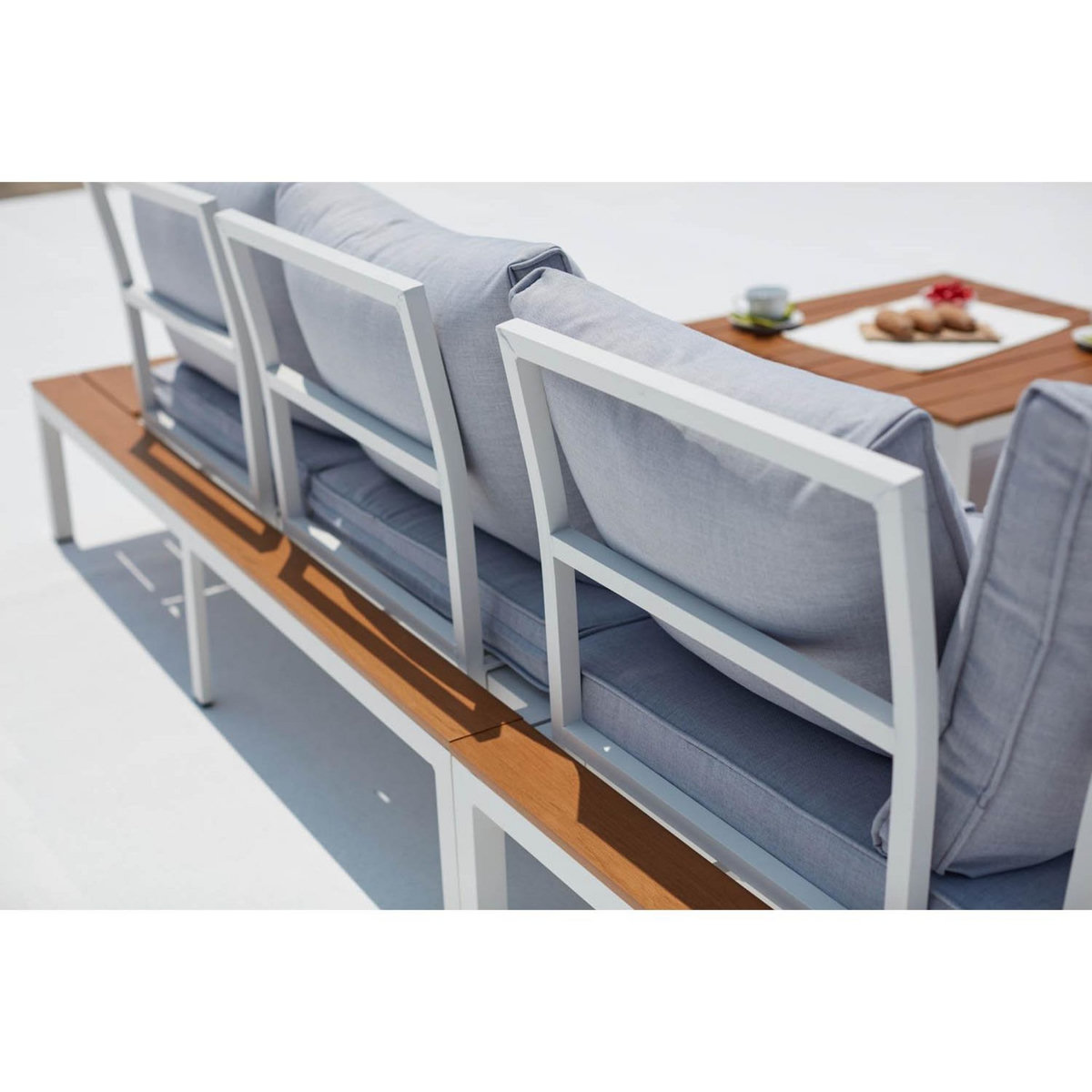 CONCEPT USINE Salon de jardin bas 5 places en aluminium gris et blanc FIRA