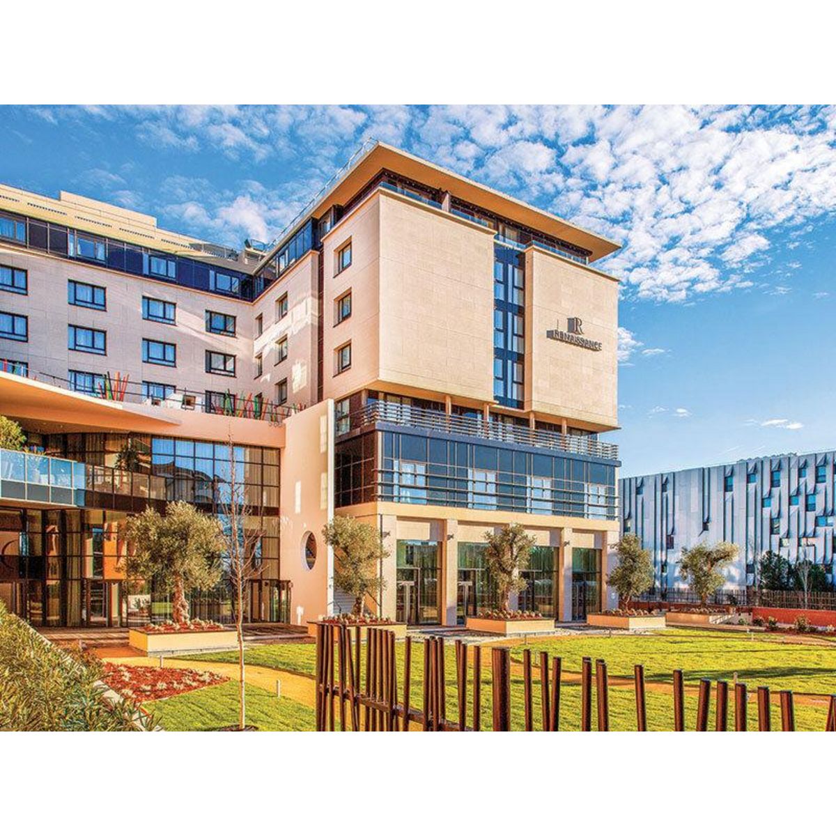 Smartbox Séjour en hôtel 5* à Aix-en-Provence avec soin et libre accès à l'espace bien-être - Coffret Cadeau Séjour