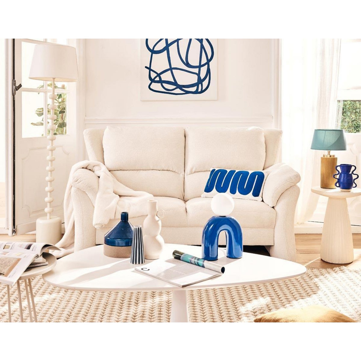 LISA DESIGN Bastille - canapé droit 2 places en tissu velours relief