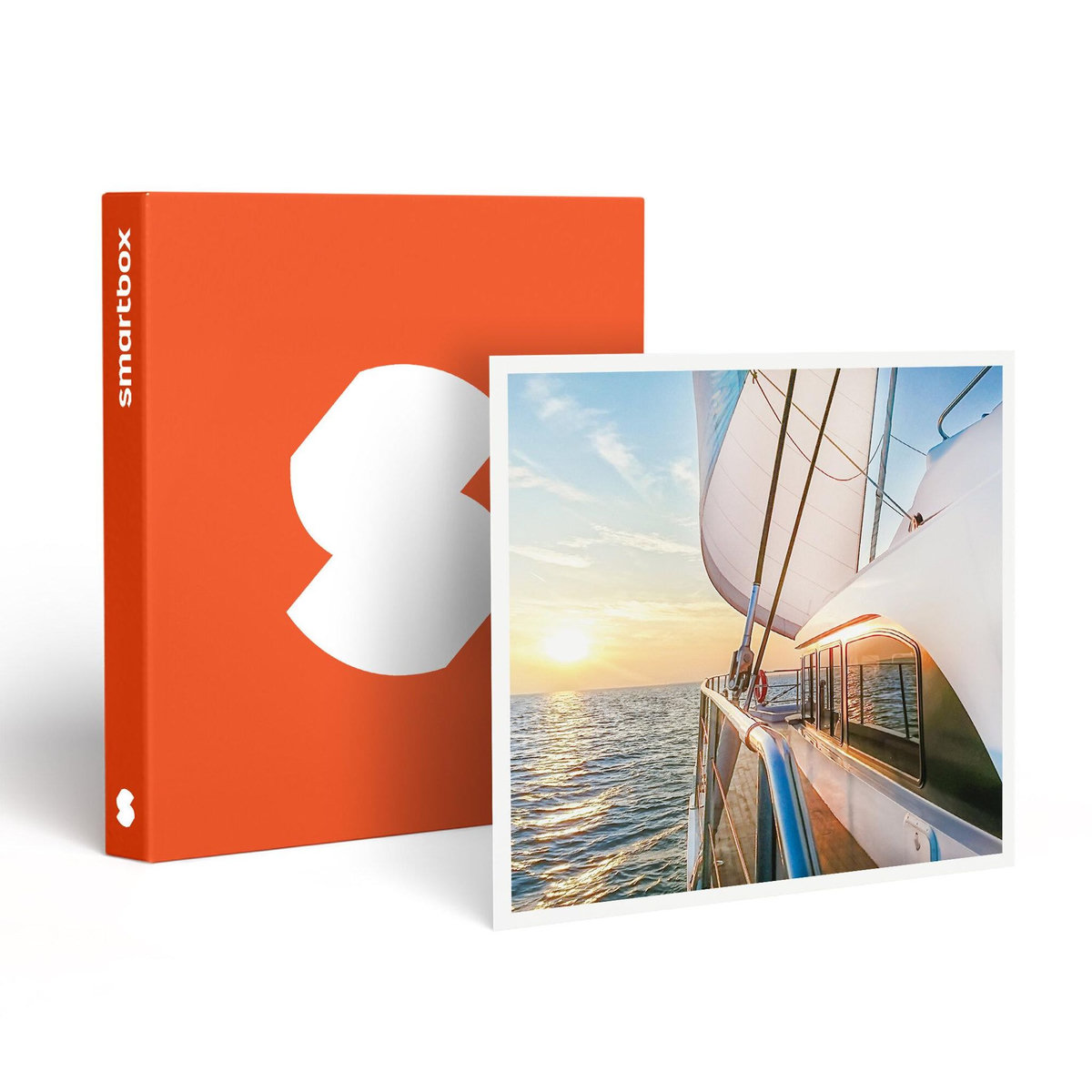 Smartbox Balade en catamaran pour 2 adultes et 1 enfant depuis La Rochelle au coucher du soleil - Coffret Cadeau Sport & Aventure