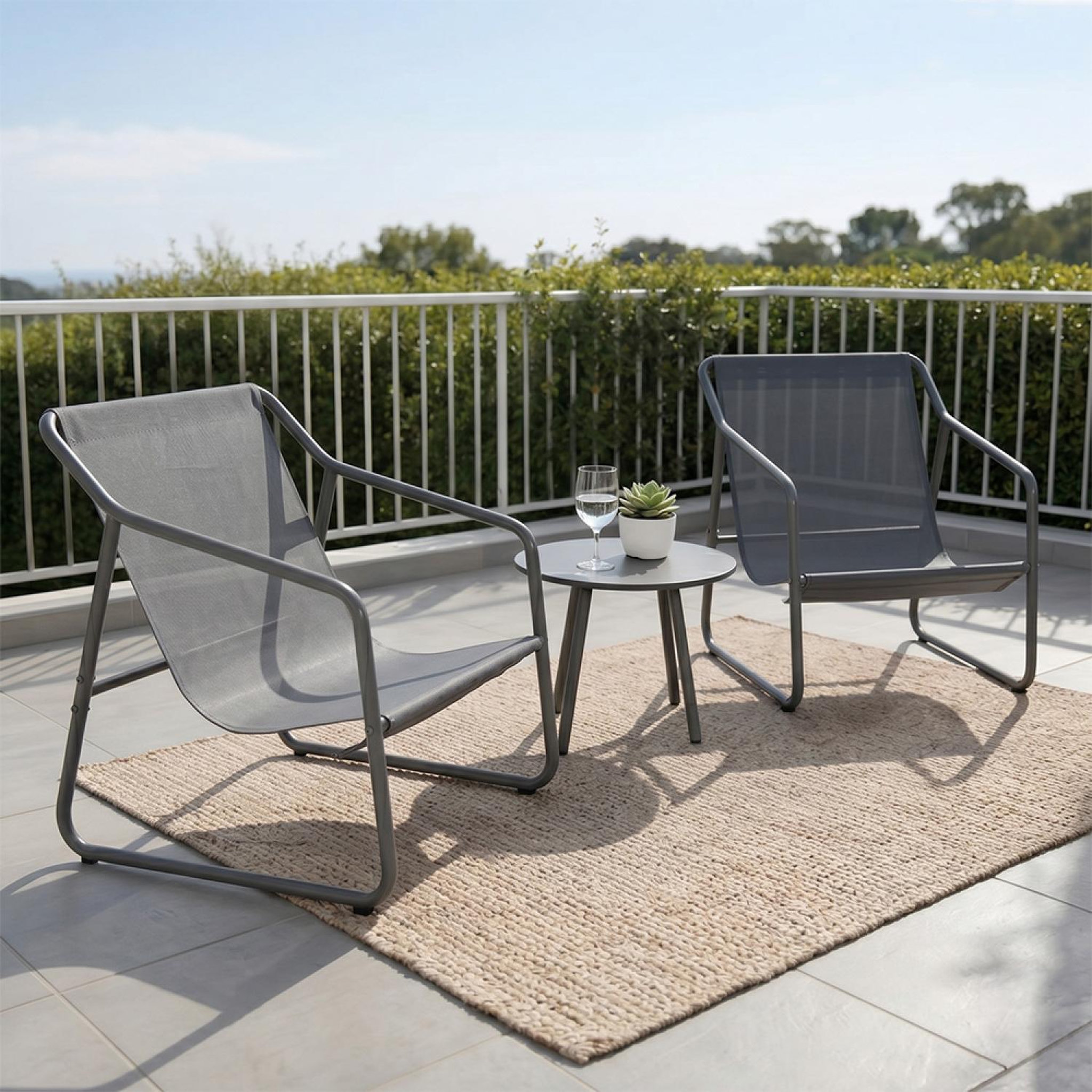 Voir la diapositive 5 : CONCEPT USINE Ensemble de jardin 2 fauteuils gris avec table basse atrani