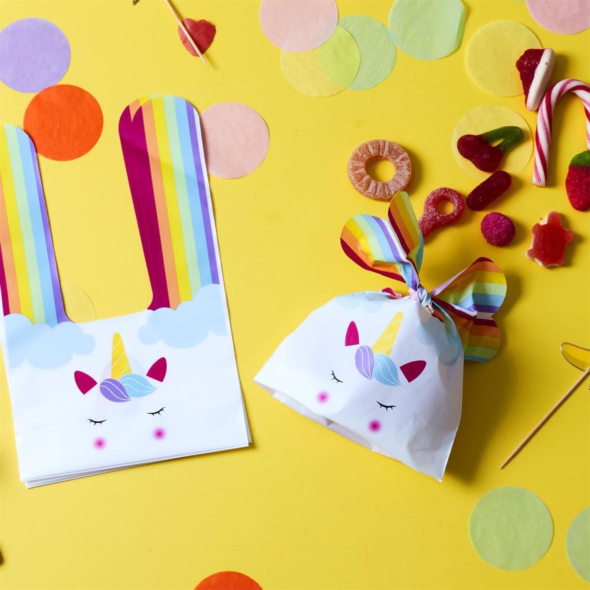 Voir la diapositive 4 : The Home Deco Factory Lot de 10 Sacs à Bonbon  Licorne  22cm Multicolore