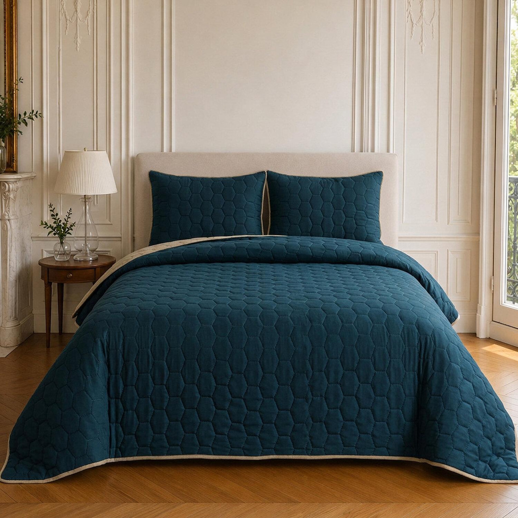 Voir la diapositive 1 : Home collection Couvre-lit matelassé réversible