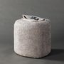 Voir la diapositive 4 : Paris Prix Pouf Tissu Bouclé  Peg  46cm Gris