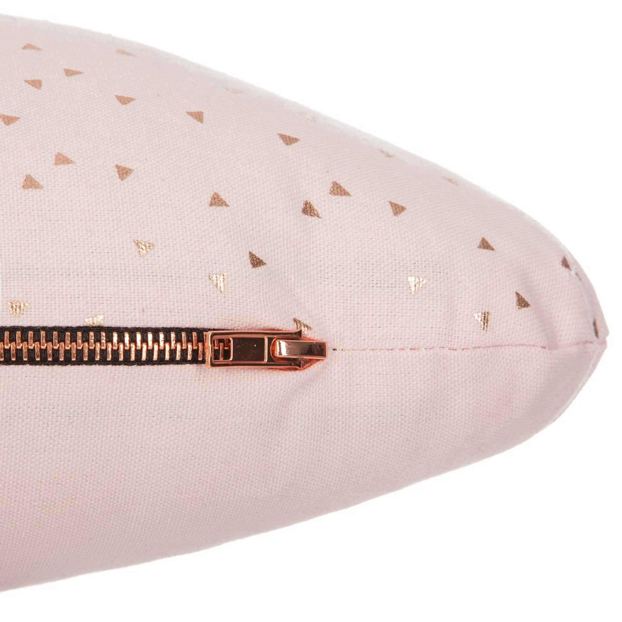 Voir la diapositive 2 : ATMOSPHERA FOR KIDS Coussin déco enfant forme nuage triangles dorés et zip