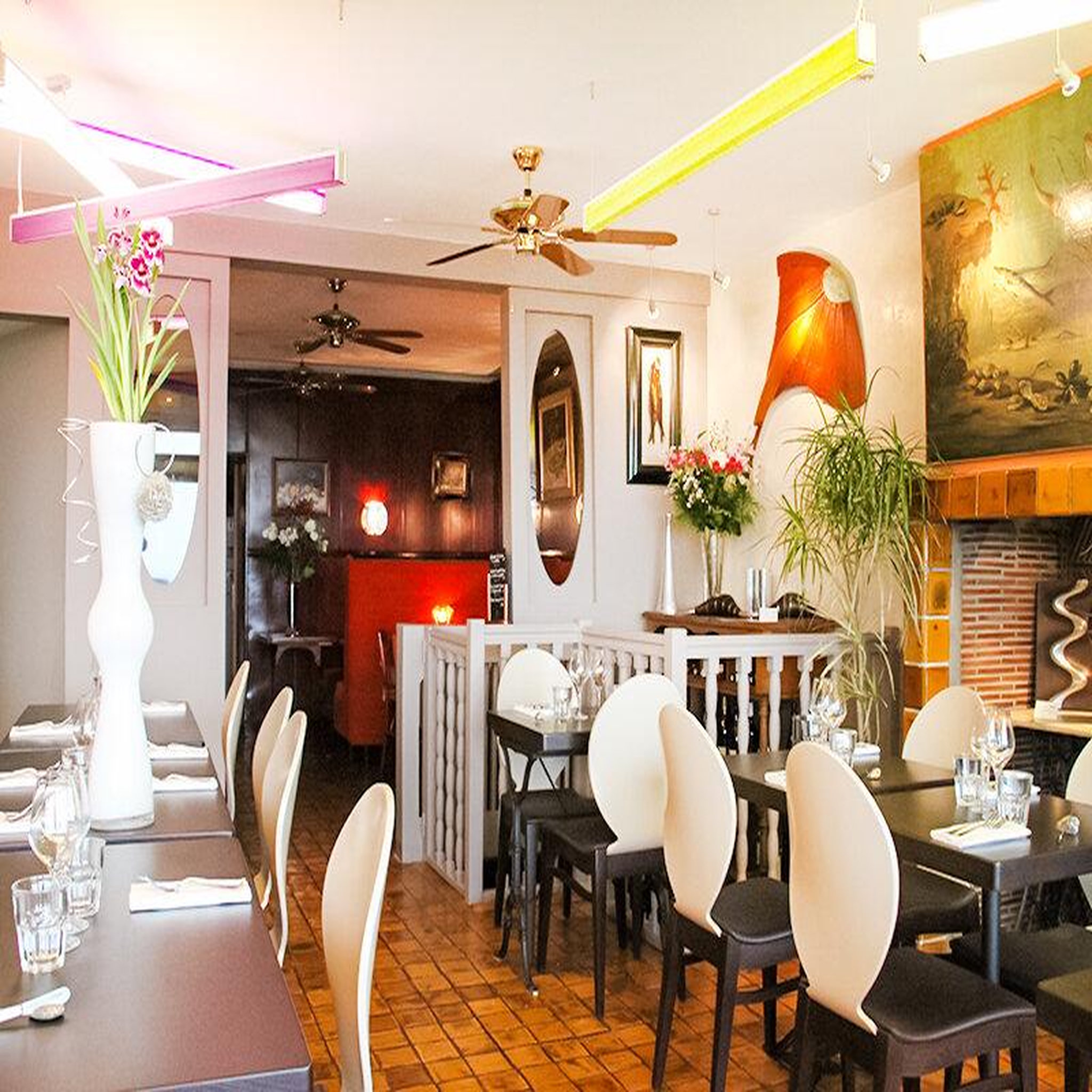 Voir la diapositive 2 : Smartbox Repas 3 plats pour 2 au restaurant le troquet de cancale - coffret cadeau gastronomie