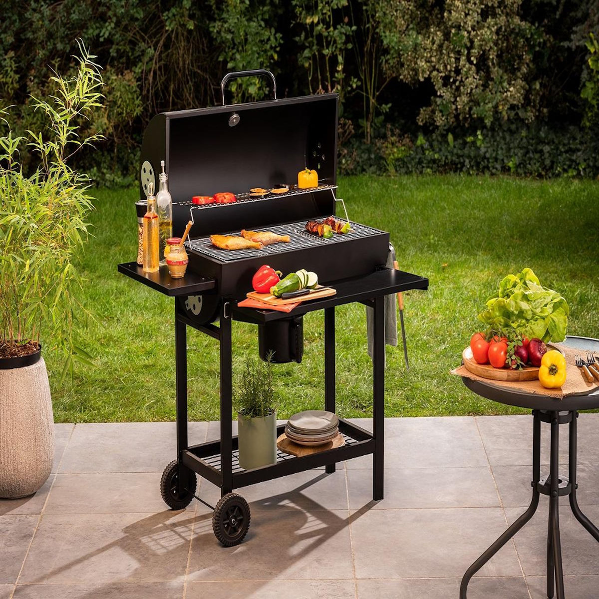 GARDENSTAR Barbecue charbon en demi - tonneau - 127x70x101cm