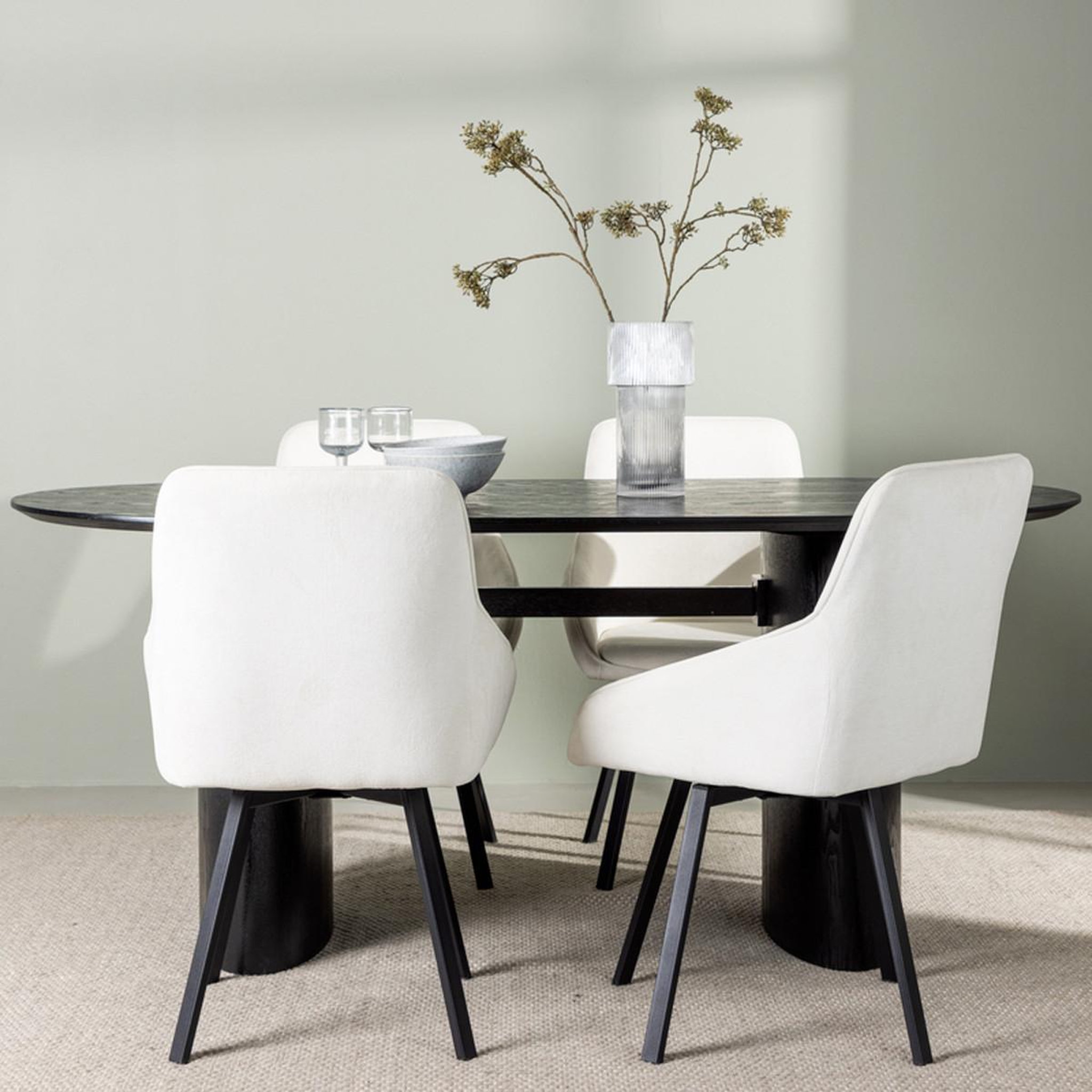 Voir la diapositive 5 : Paris Prix Ensemble table à manger & 4 chaises  isolde & rosie  180cm noir & beige