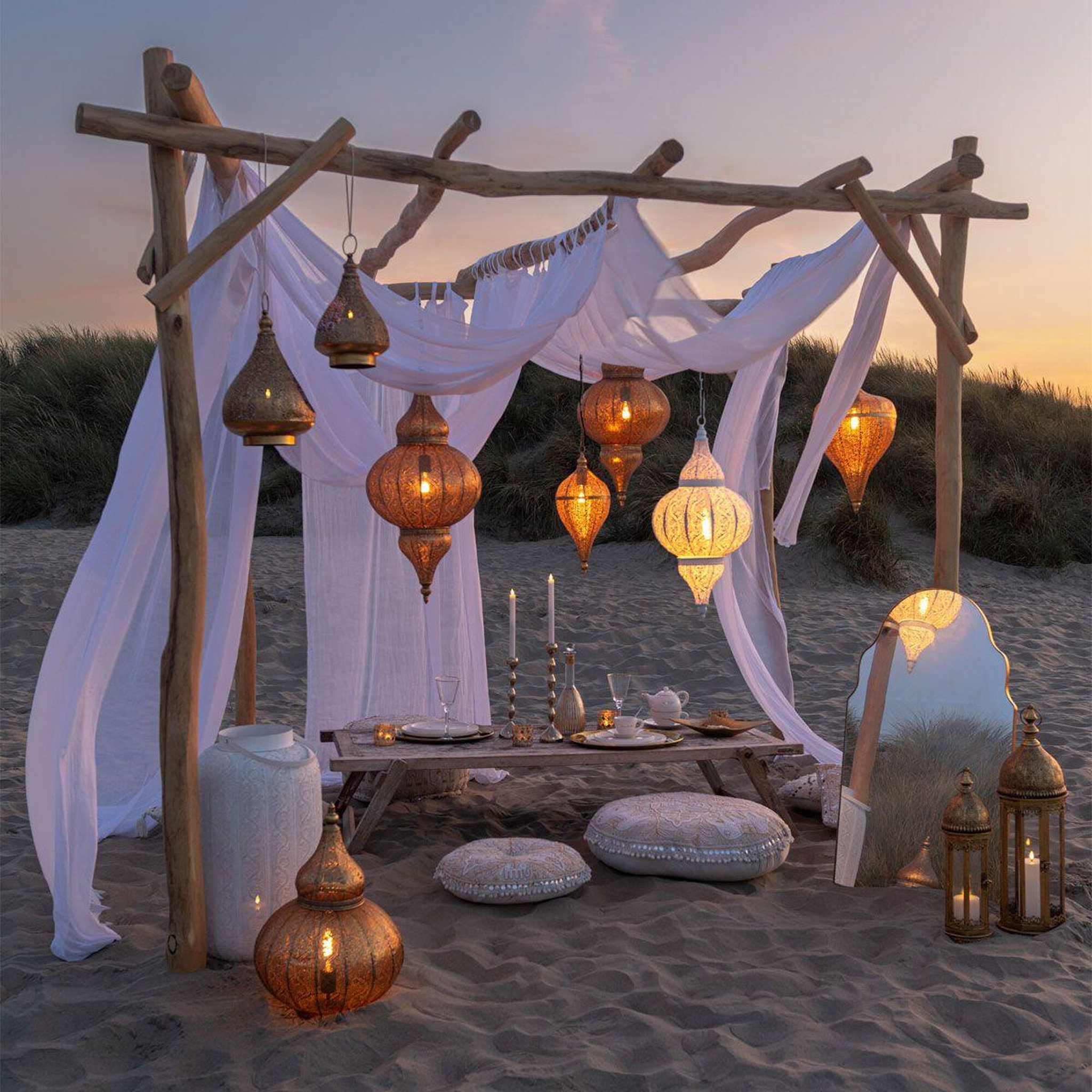 Voir la diapositive 5 : J-LINE Lampe suspension en métal  bore  86cm blanc