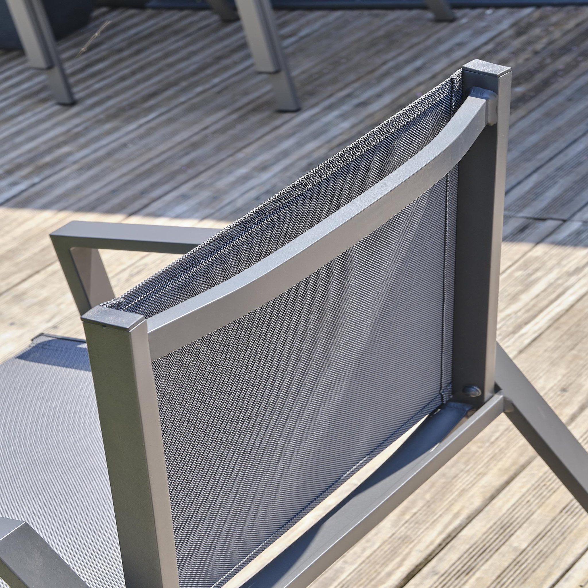 Voir la diapositive 6 : DCB GARDEN Lot de 2 fauteuils de jardin empilables en aluminium