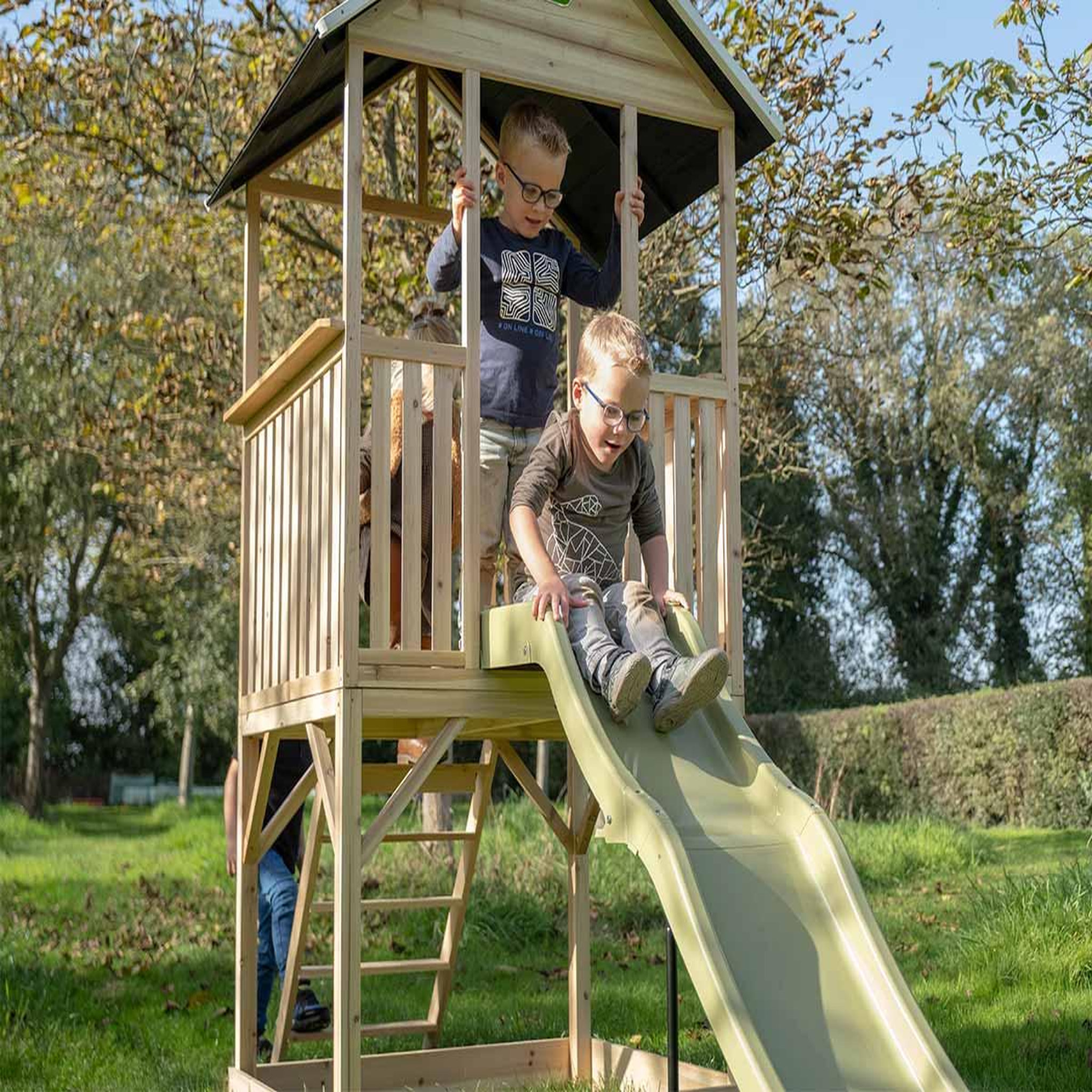 Voir la diapositive 4 : EXIT TOYS Maisonnette en bois pour enfants panorama 500 - exit toys