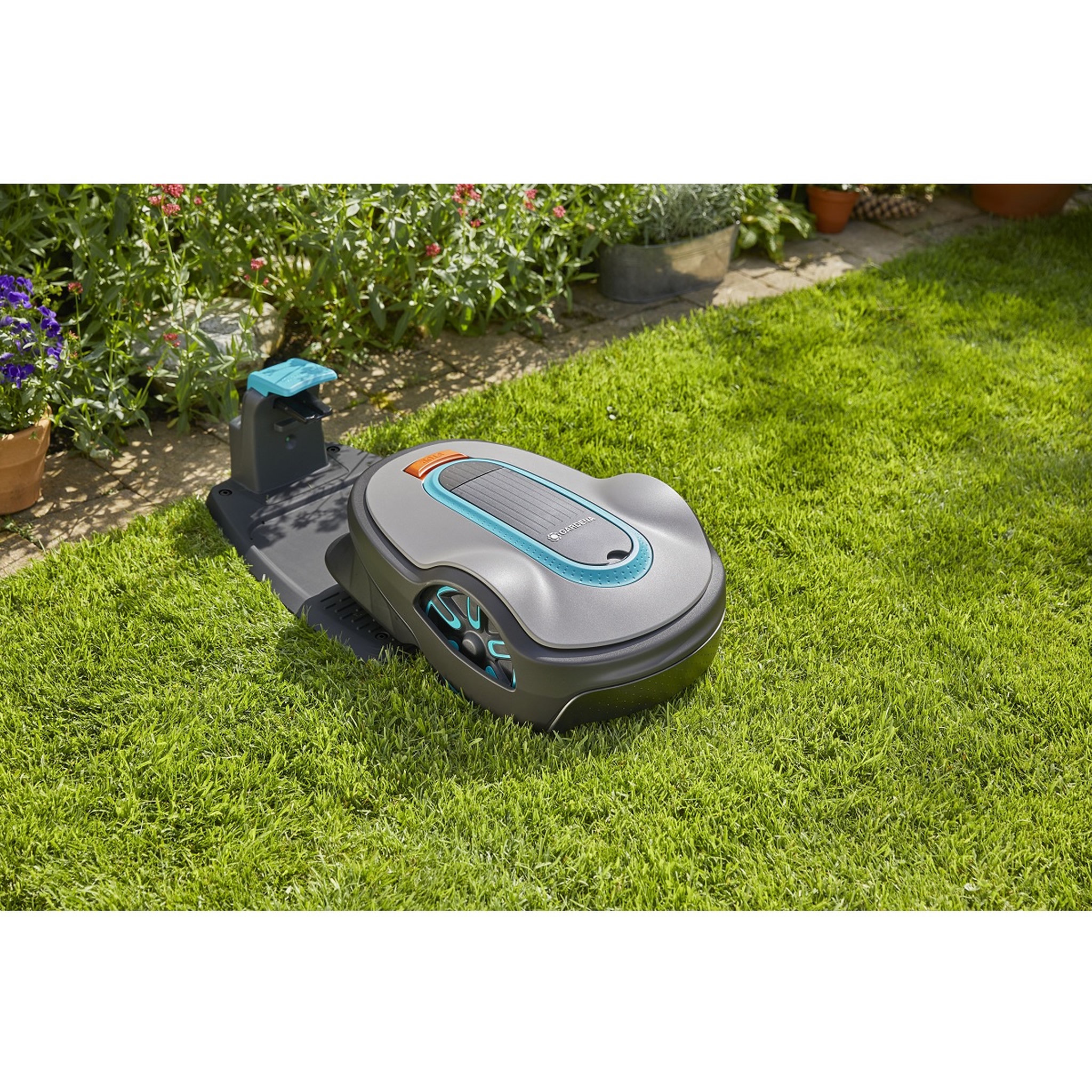 Voir la diapositive 3 : GARDENA Tondeuse robot sileno life 750