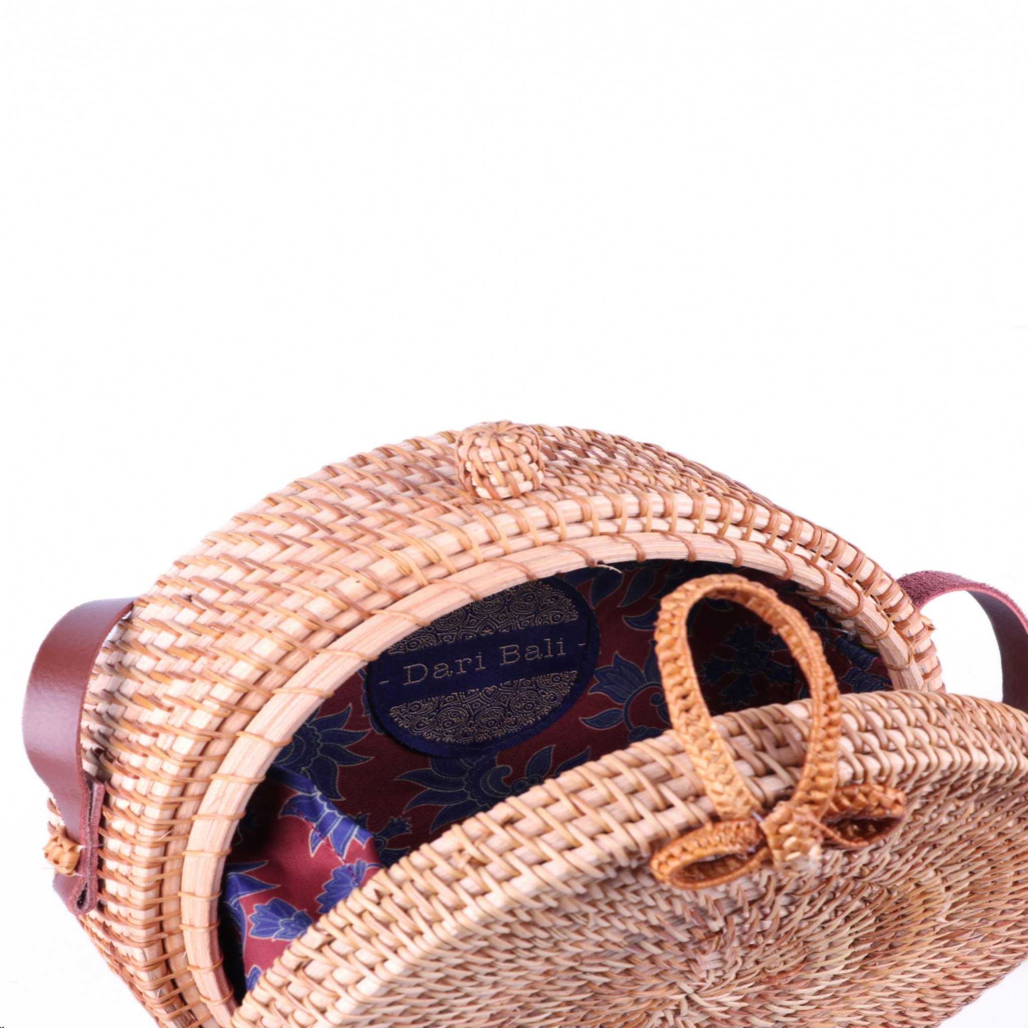 Voir la diapositive 3 : DARI BALI DARI BALI - Sac en paille PANTAI 20 cm