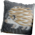 Les Ateliers du Linge Coussin 100% acrylique et polyester brushy. Coloris disponibles : Marron, Rose, Beige