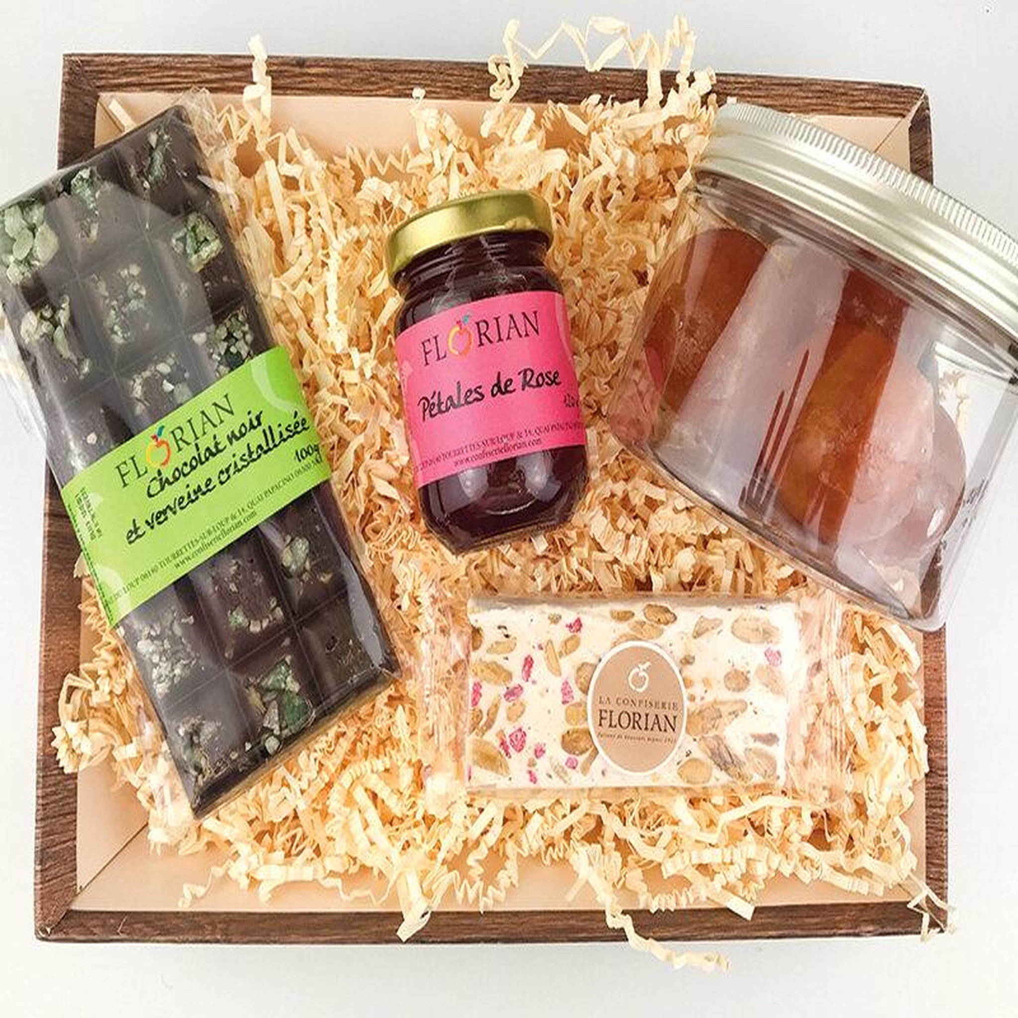 Voir la diapositive 3 : Smartbox Panier garni au choix de délicieuses spécialités culinaires livré à domicile - coffret cadeau gastronomie