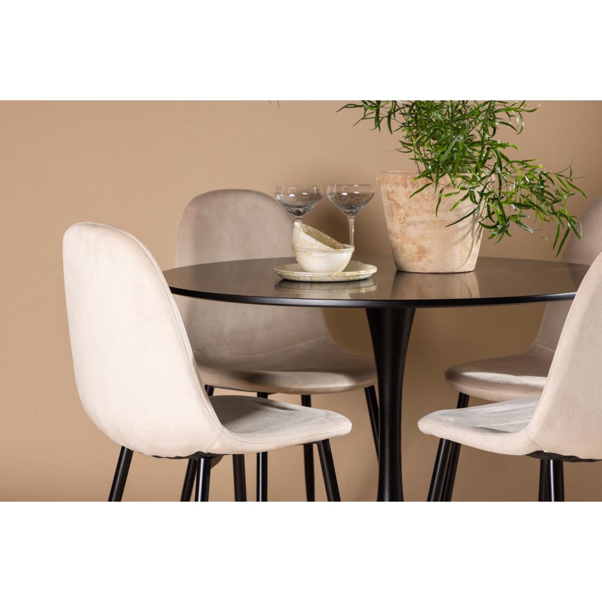 Voir la diapositive 5 : Paris Prix Ensemble table à manger & 4 chaises  glade & polar  100cm noir & beige
