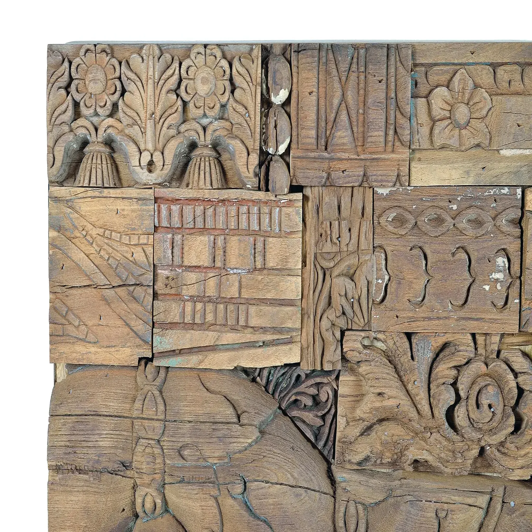 Voir la diapositive 3 : GINER Y COLOMER SL Buffet en bois de manguier et bois récupéré 90cm style boho ethnique sculpté