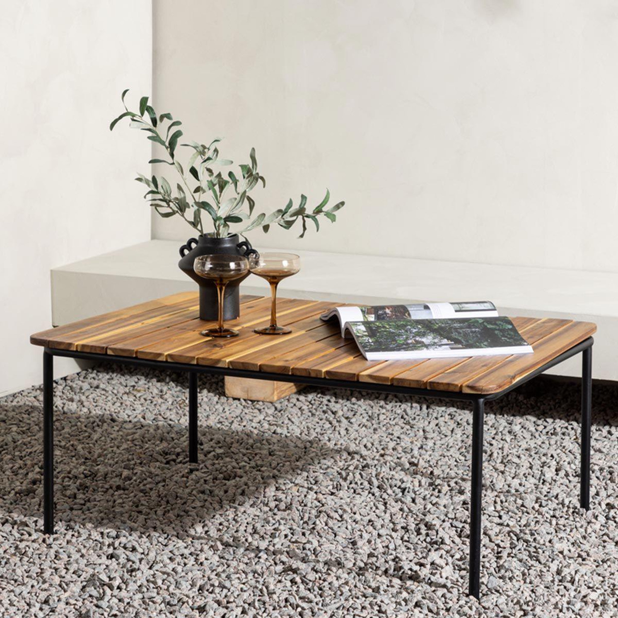 Voir la diapositive 5 : Paris Prix Table basse de jardin en bois  penh  100cm naturel
