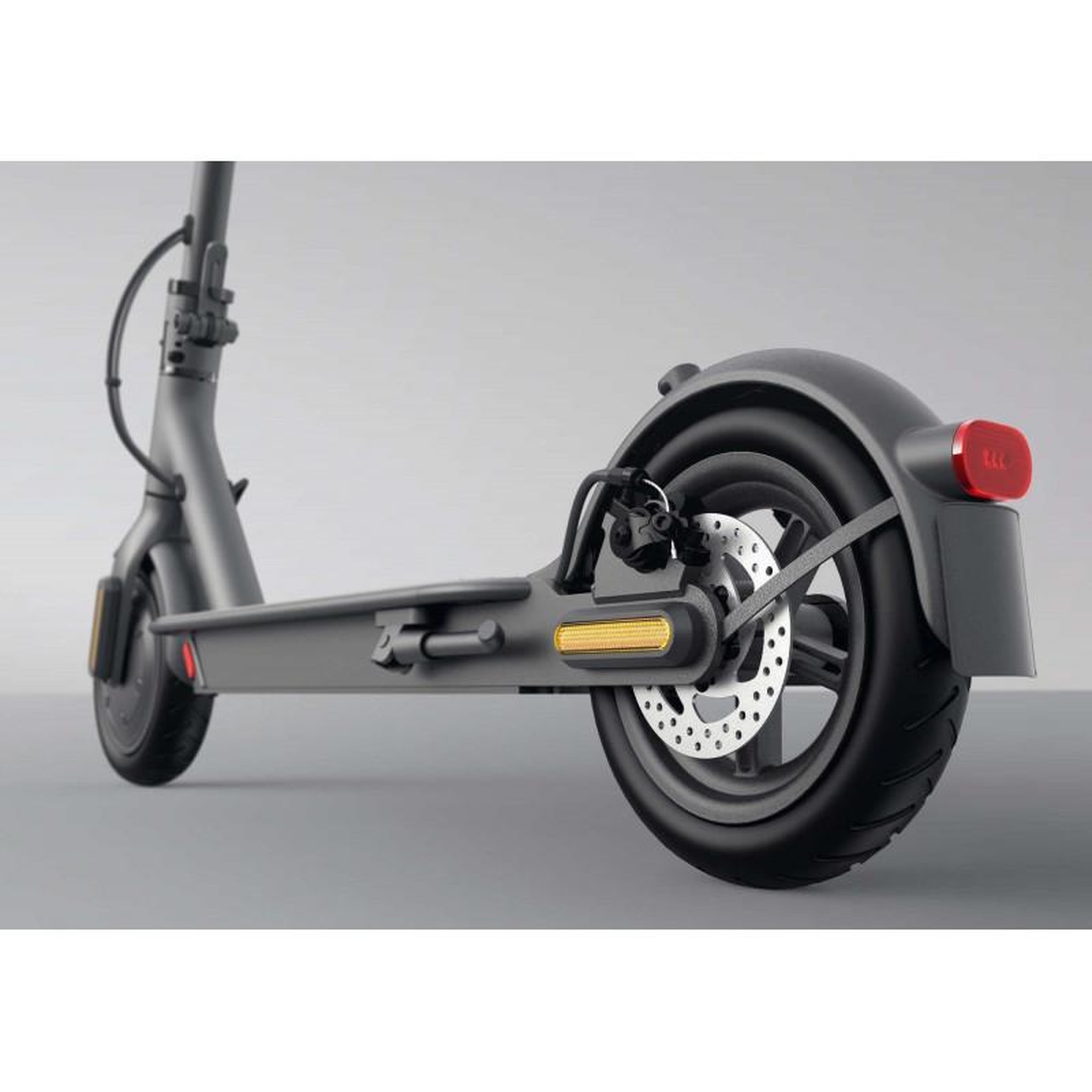 Voir la diapositive 3 : XIAOMI Mobilité urbaine XIAOMI MISCOOTESSENTIAL N