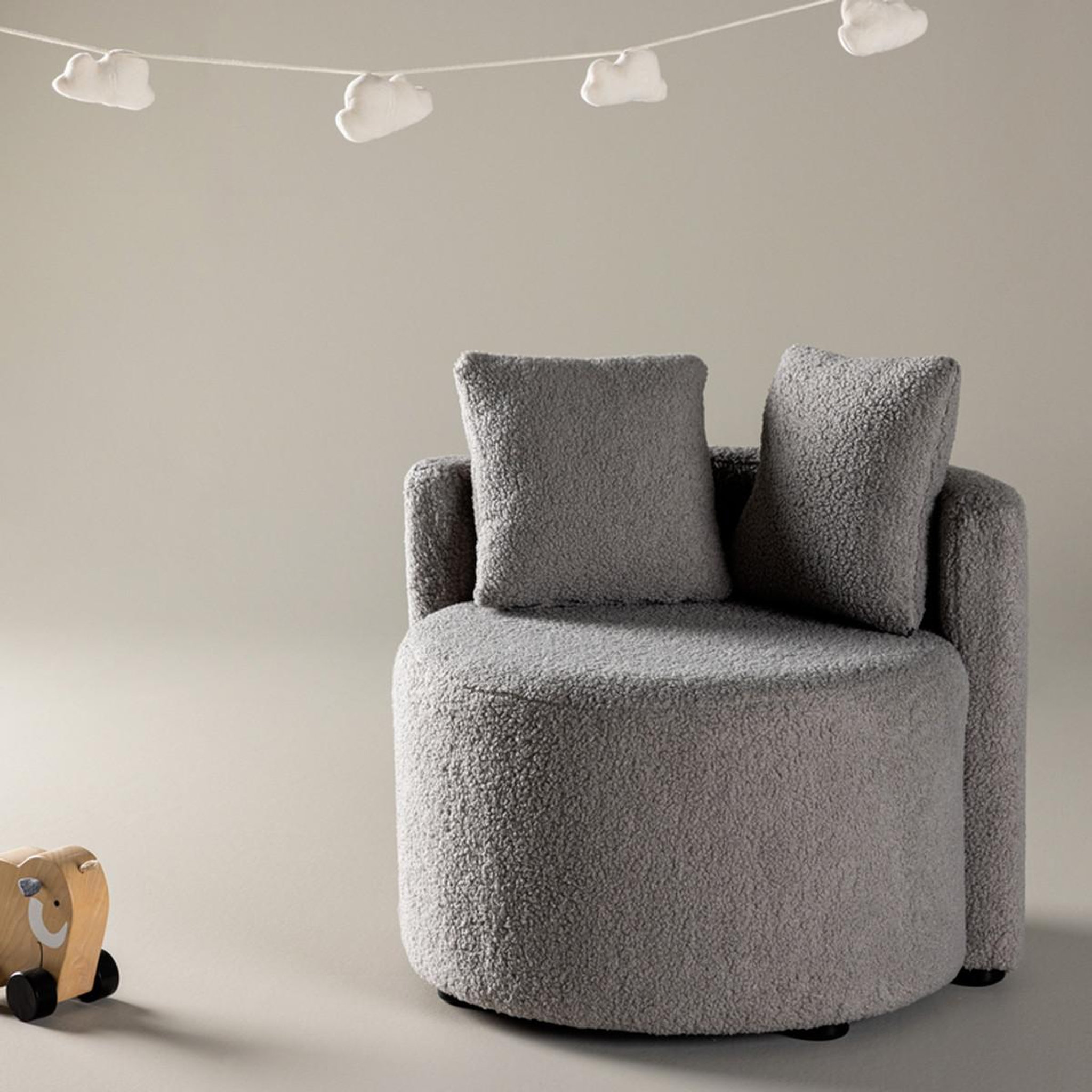Voir la diapositive 6 : Paris Prix Fauteuil enfant en tissu bouclé  kelso  59cm gris