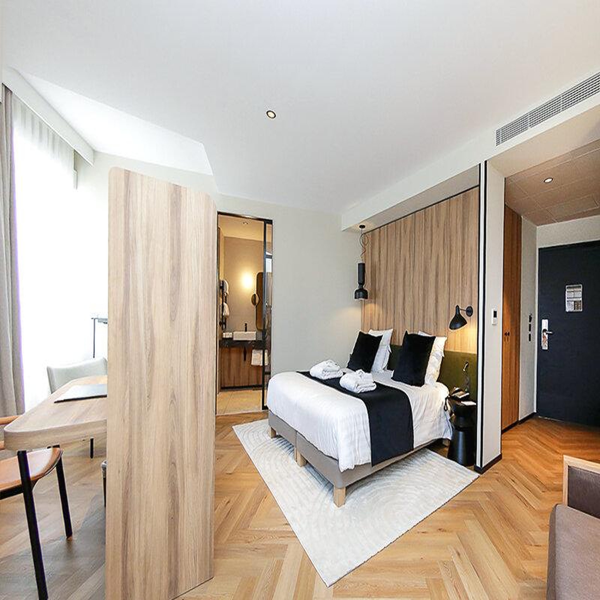 Voir la diapositive 2 : Smartbox 1 nuit en hôtel 4 étoiles avec accès spa et dîner près de dijon - coffret cadeau séjour