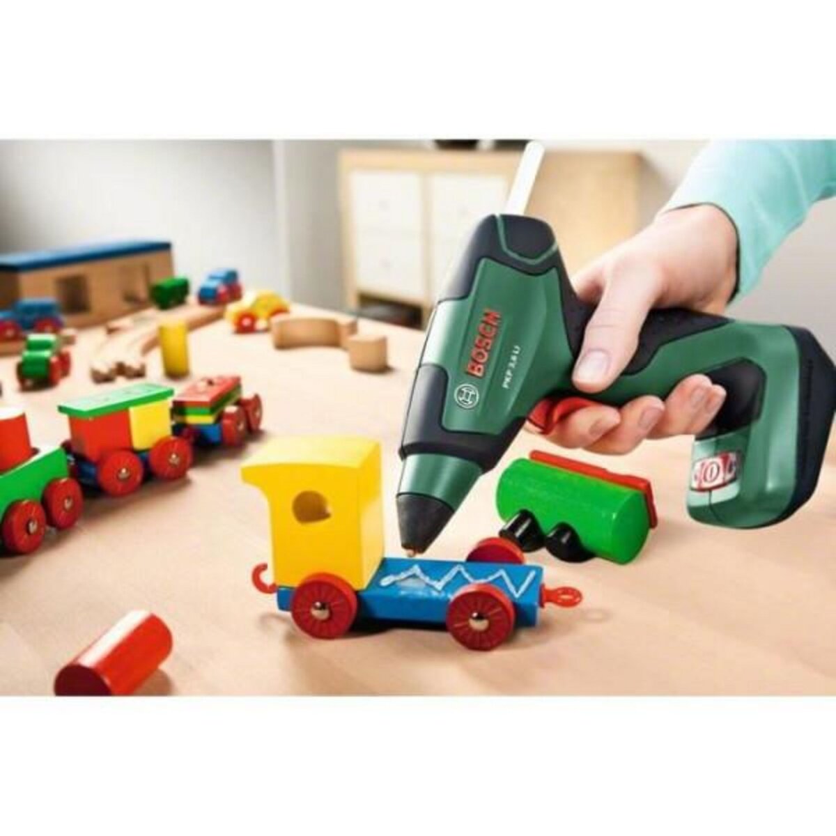 BOSCH Pistolet a colle sans fil Bosch - PKP 3,6 LI - Batterie Bosch Power for ALL 18V - Temps de chauffe 15s