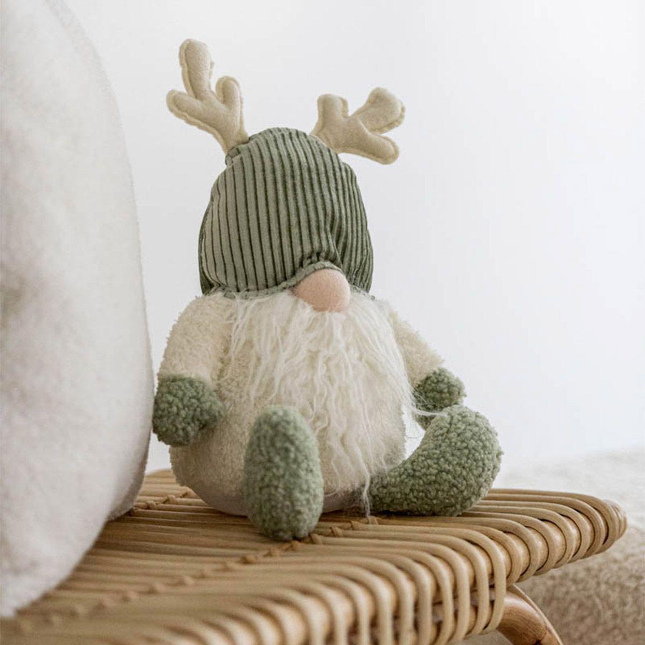 Voir la diapositive 2 : J-LINE Statuette déco lutin  cerf  45cm vert & beige