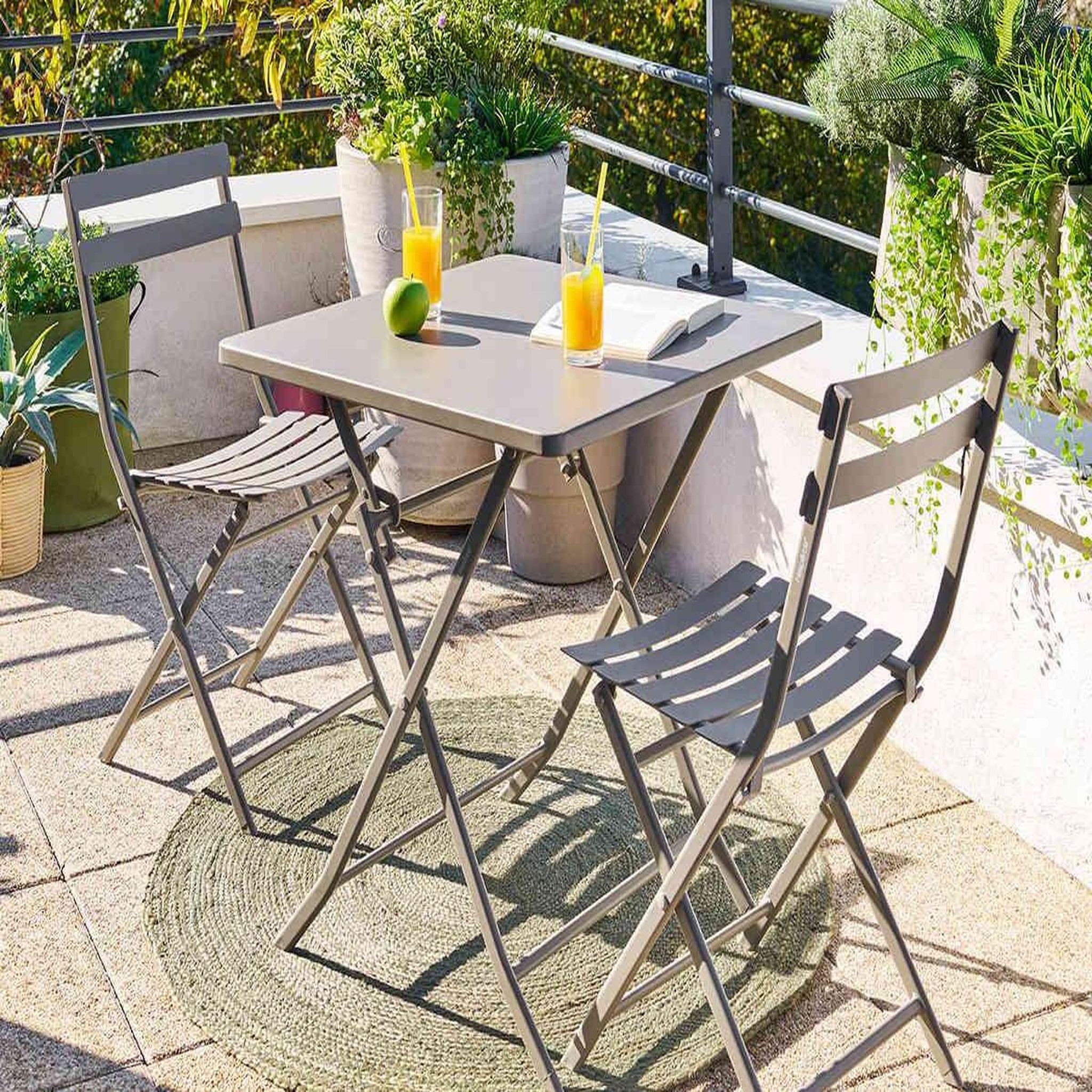 Voir la diapositive 2 : HESPERIDE Table de jardin carrée Greensboro 70 x 70 cm Café - Hespéride