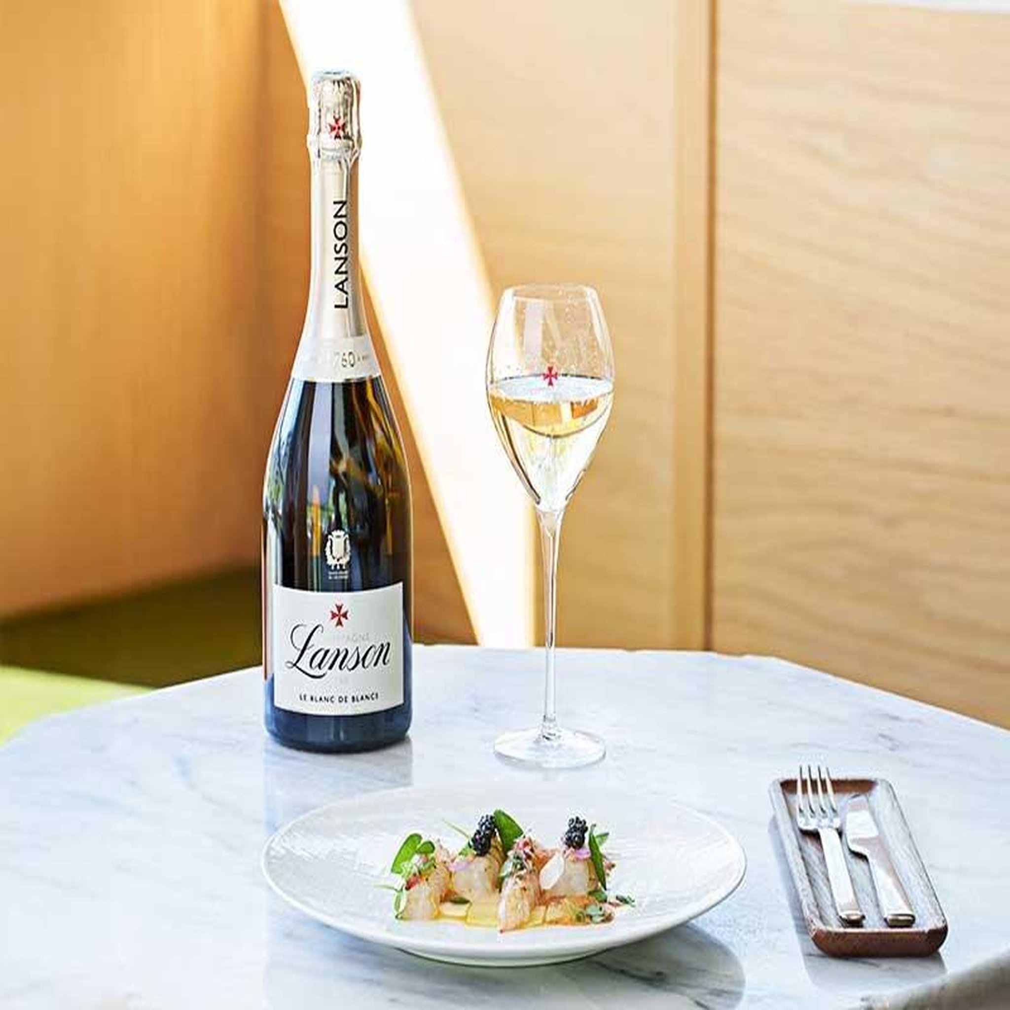 Voir la diapositive 2 : Smartbox Coffret de 2 bouteilles d'exception de champagne lanson - coffret cadeau gastronomie