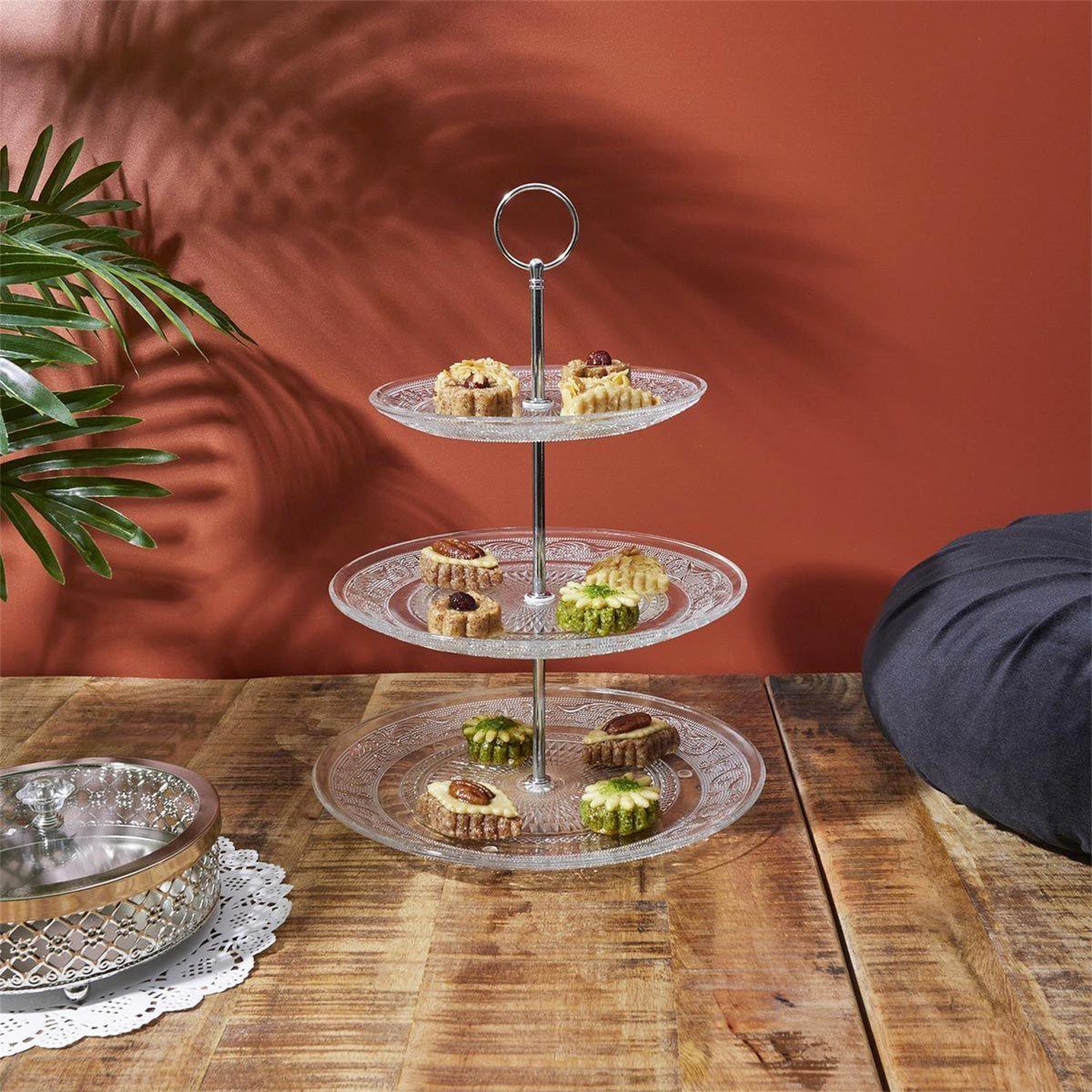 Voir la diapositive 2 : The Home Deco Factory Plateau de présentation  3 niveaux  35cm transparent