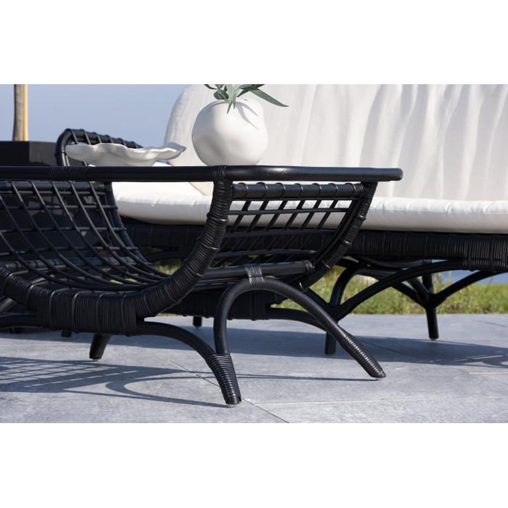 Voir la diapositive 5 : Paris Prix Table Basse de Jardin en Rotin  Moana  95cm Noir