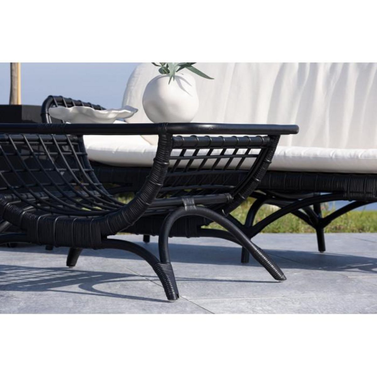 Paris Prix Table Basse de Jardin en Rotin  Moana  95cm Noir