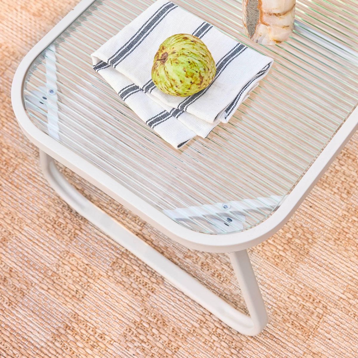 SWEEEK Salon de jardin NOTO acier, 4 places, un canapé, une table, deux fauteuils textilene