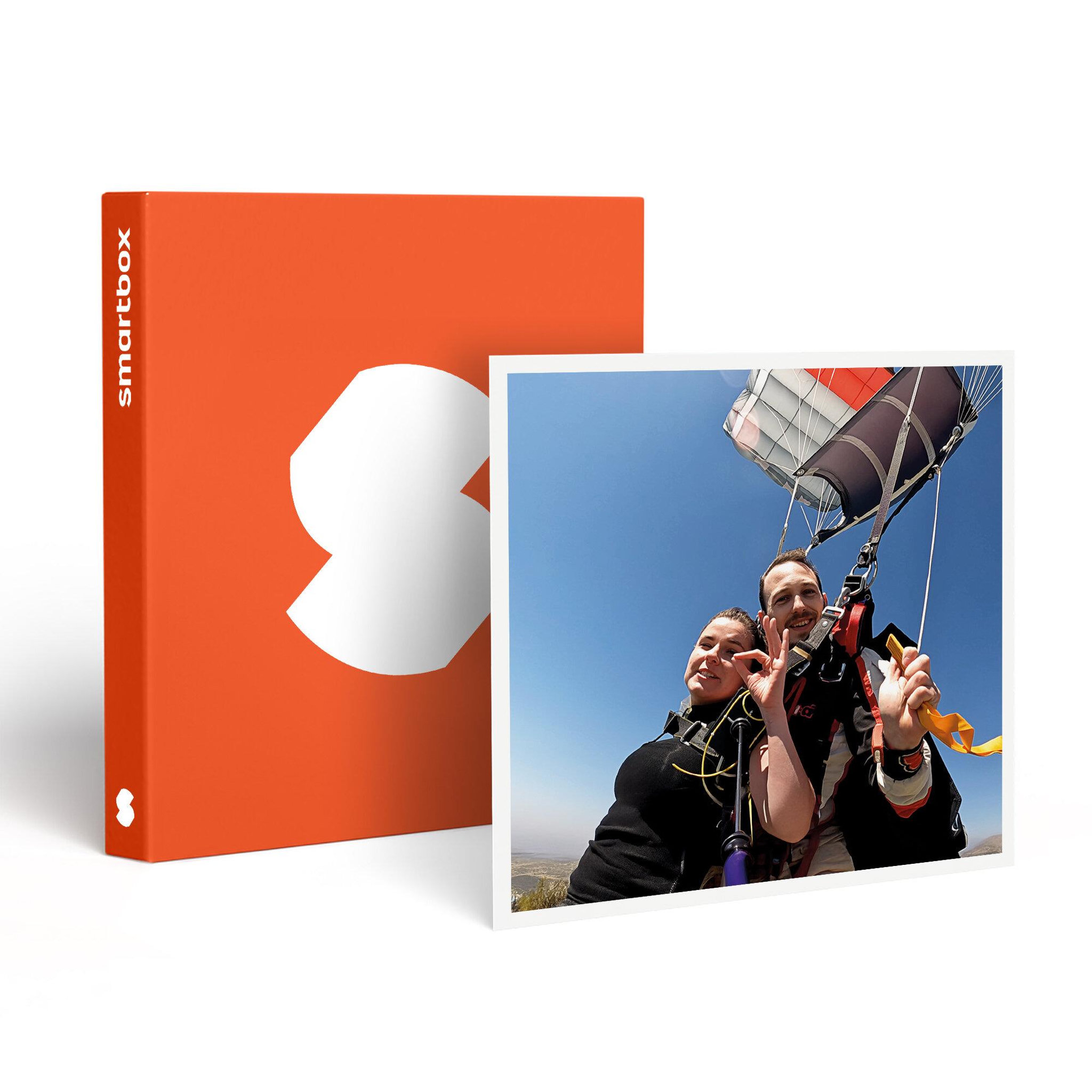 Smartbox Saut en parachute tandem à font-romeu dans les pyrénées - coffret cadeau sport & aventure