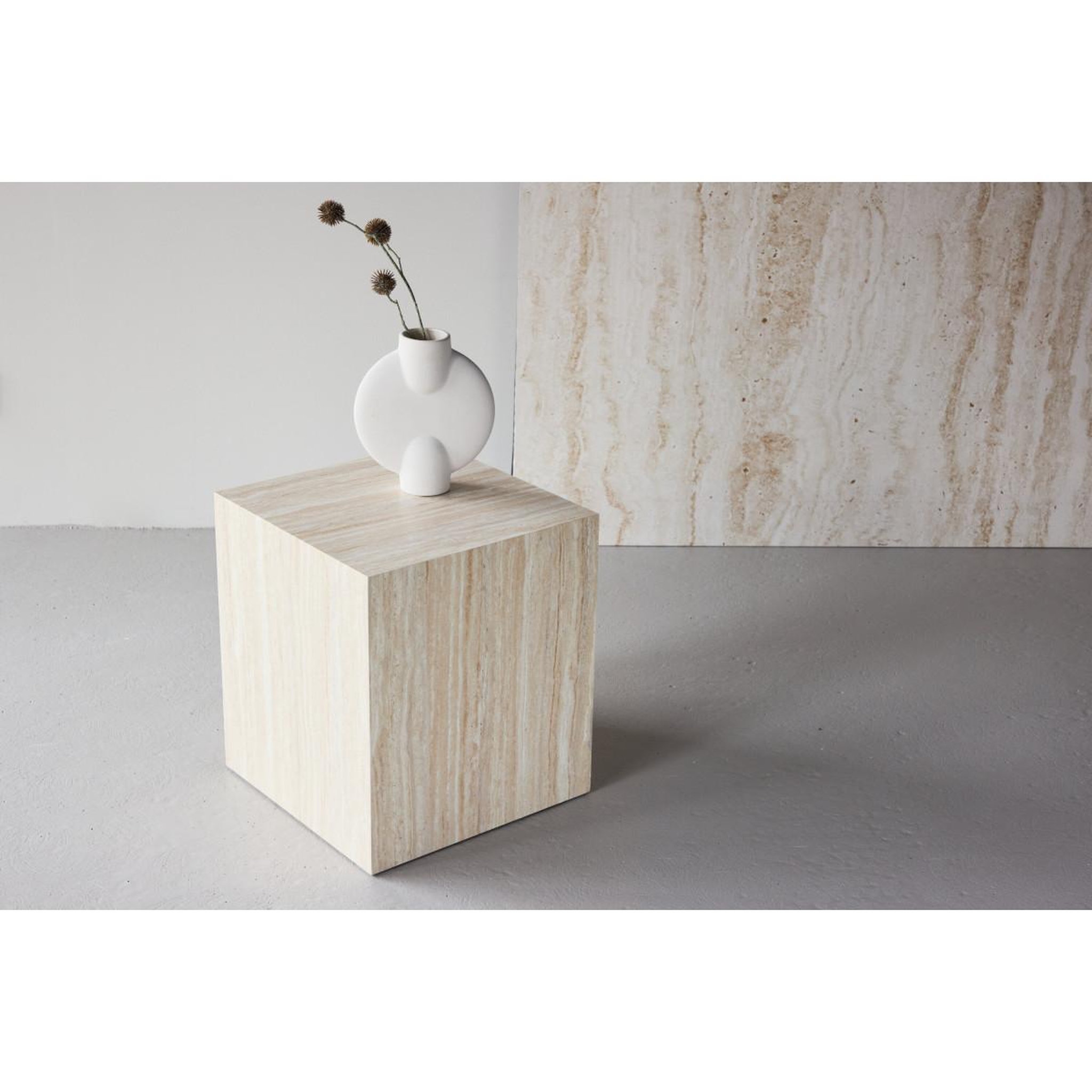 Voir la diapositive 5 : Paris Prix Table d'appoint effet travertin  york  45cm beige