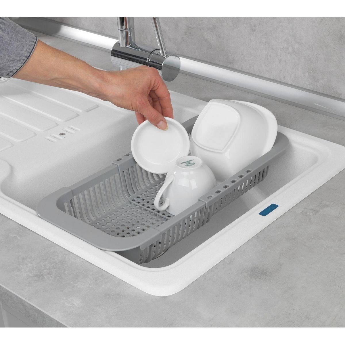 Wenko Egouttoir pour évier extensible Denvers - L. 30/39 cm - Gris