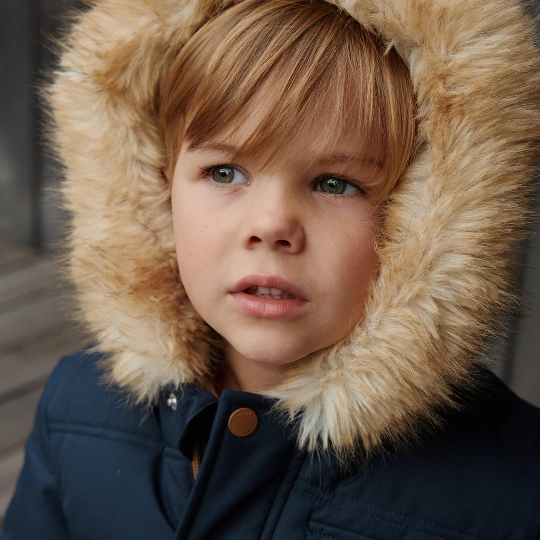 Voir la diapositive 5 : PETIT BEGUIN Doudoune enfant imperméable doublée sherpa avec capuche Louis