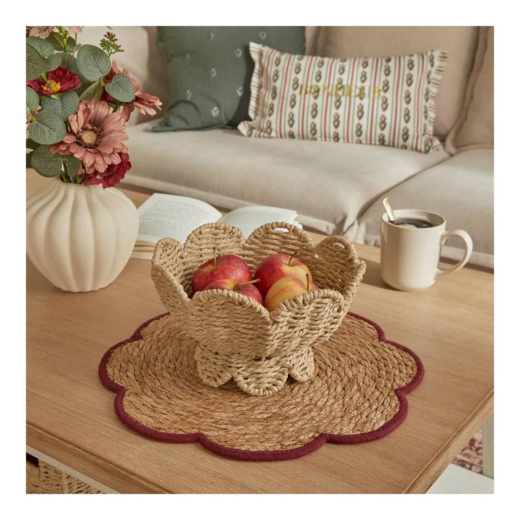 Voir la diapositive 3 : ATMOSPHERA Coupelle Déco Festons  Cyrielle  23cm Naturel