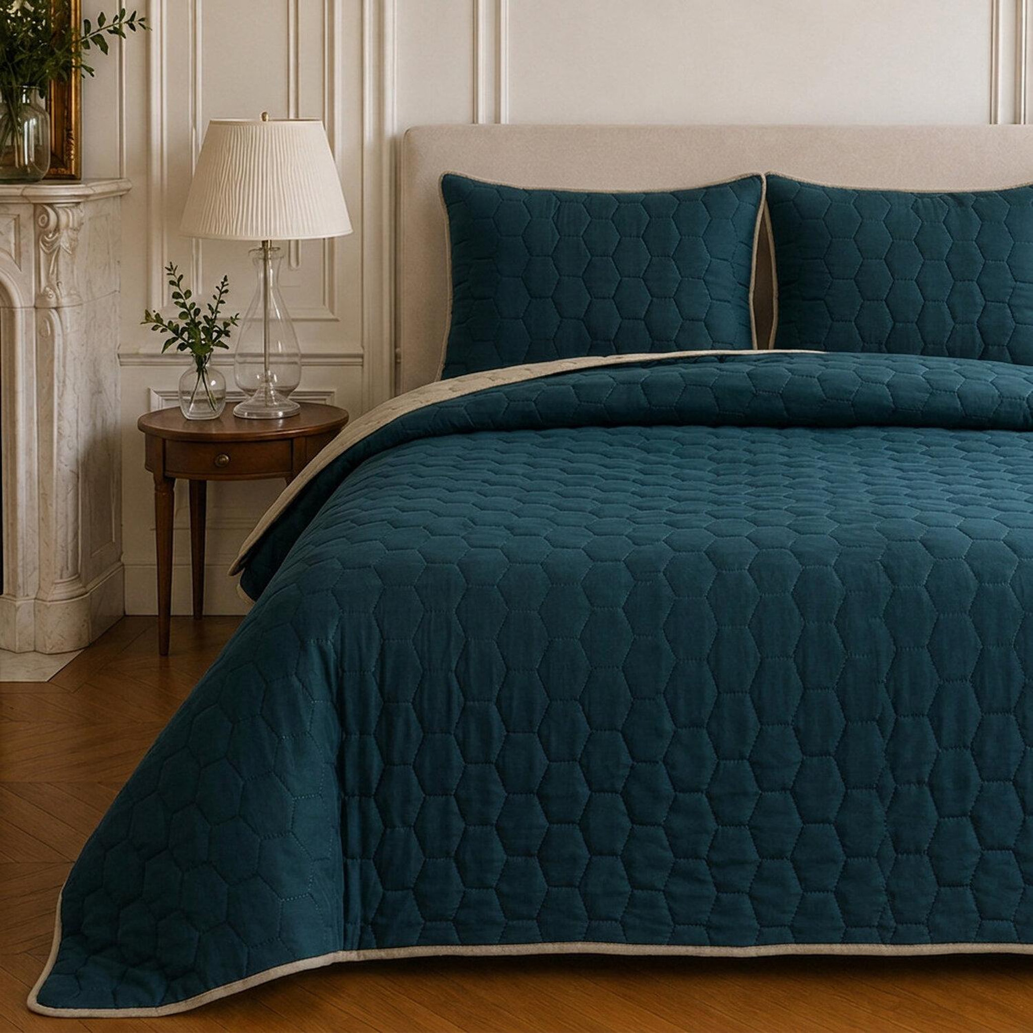 Voir la diapositive 3 : Home collection Couvre-lit matelassé réversible