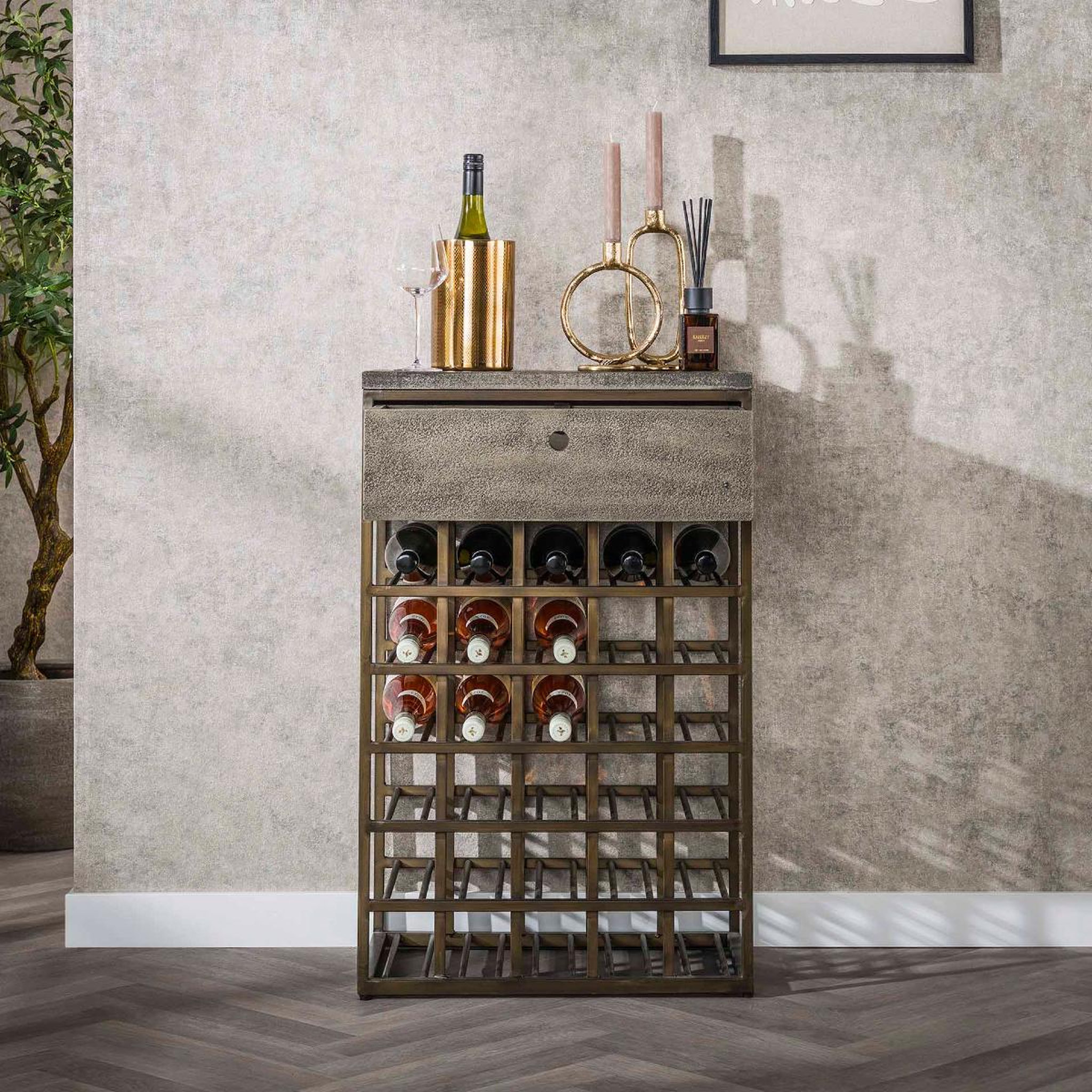 Voir la diapositive 3 : JLC KREATION Armoire à vin en métal style industrielle LOFT