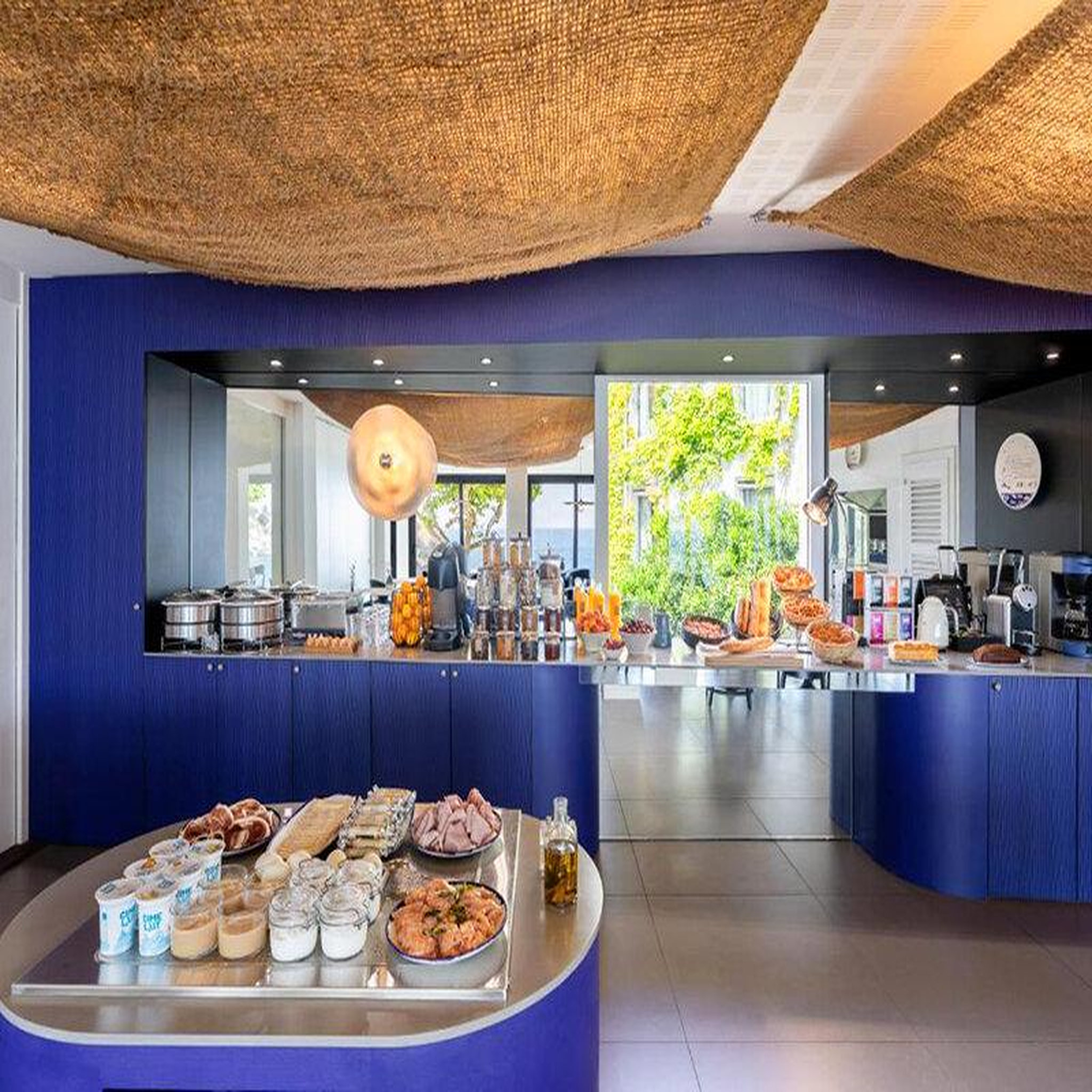 Voir la diapositive 3 : Smartbox 2 jours dans un hôtel 4 étoiles près de argelès-sur-mer - coffret cadeau séjour
