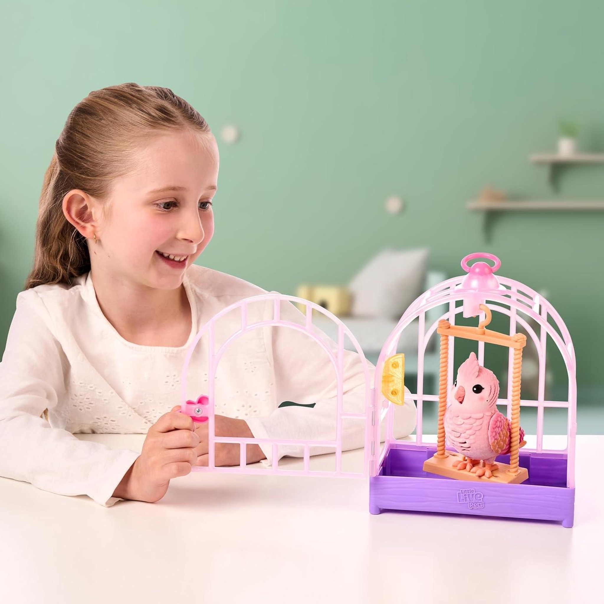 Voir la diapositive 4 : MOOSE TOYS Little Live Pets Rosie et la cage à oiseaux