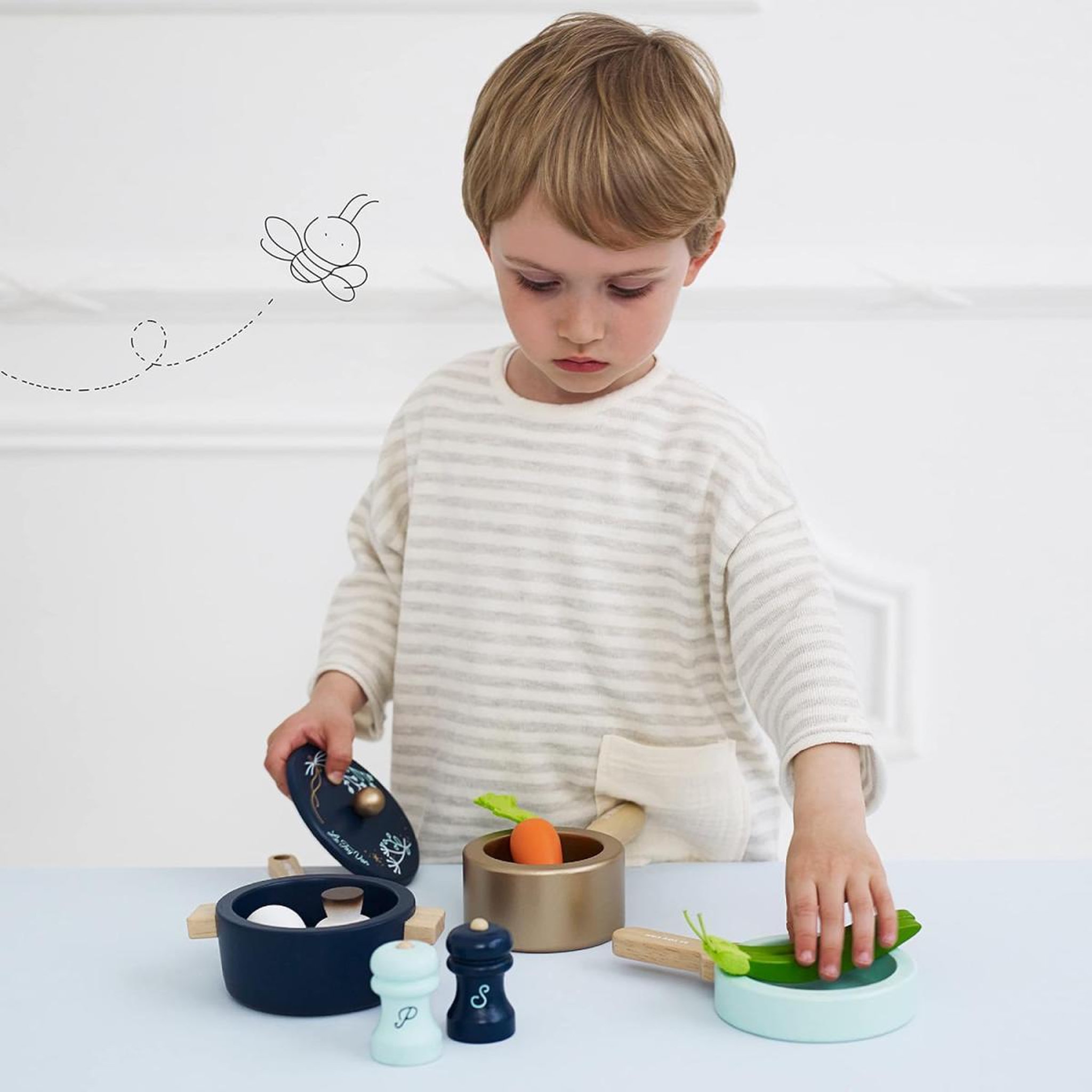 Voir la diapositive 2 : Le Toy Van Ensemble De Casseroles - 7 Pièces