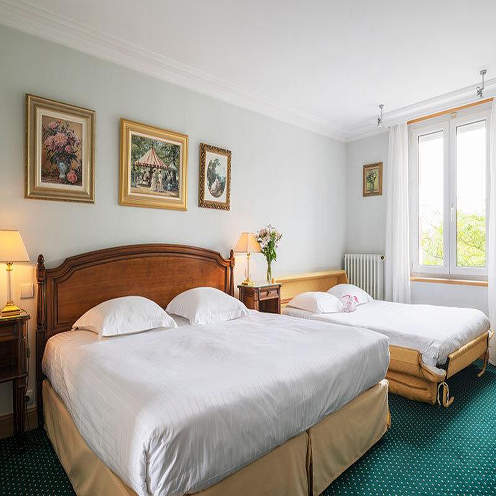 Voir la diapositive 3 : Smartbox 3 jours de charme en famille près de saint-malo dans un hôtel 4* avec piscine - coffret cadeau séjour