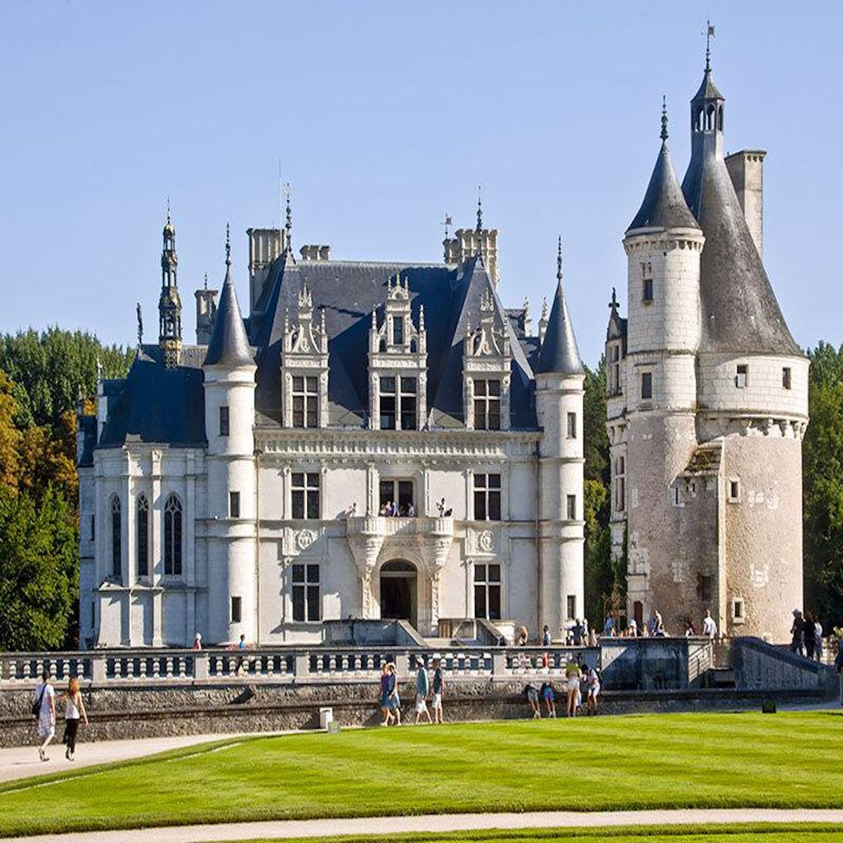 Smartbox Visite du château de Chenonceau : billets pour 2 adultes et 2 enfants - Coffret Cadeau Sport & Aventure