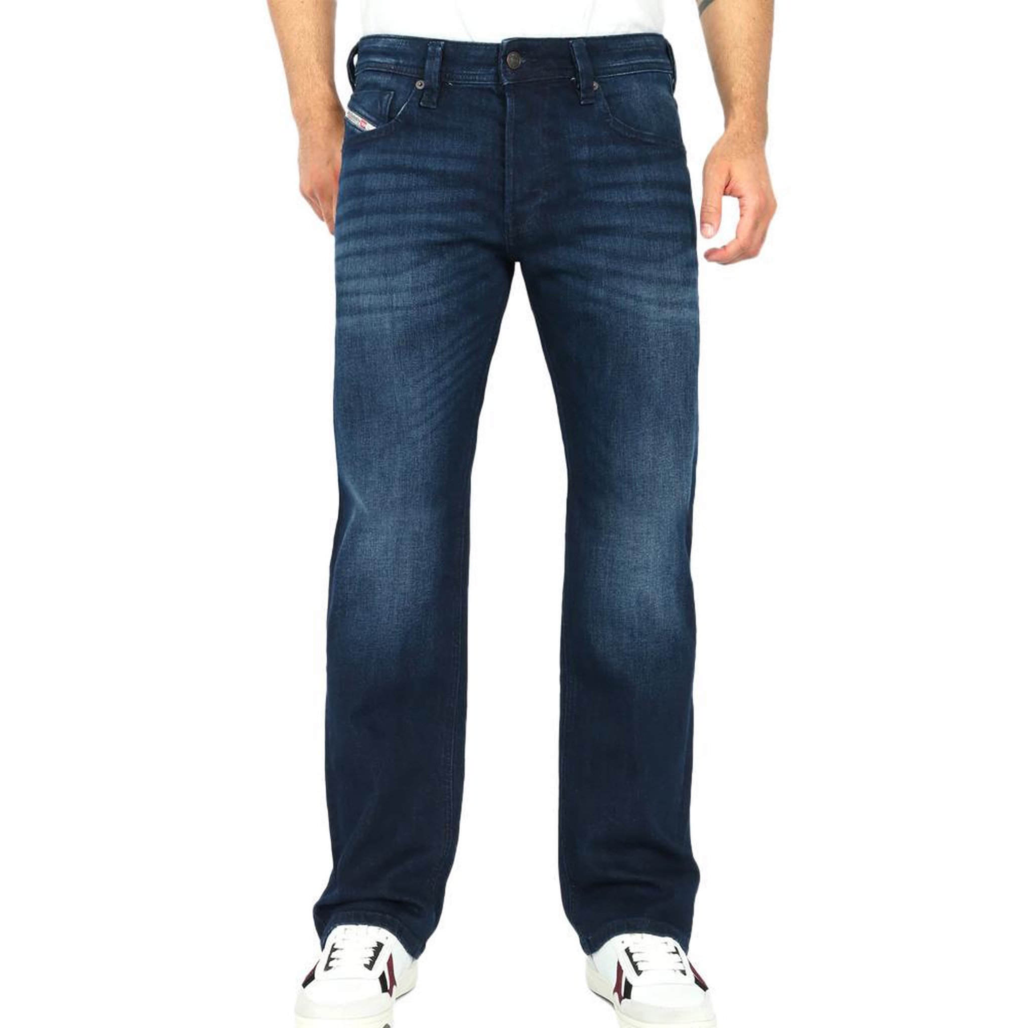 Voir la diapositive 2 : DIESEL Jean straight bleu homme diesel larkee067