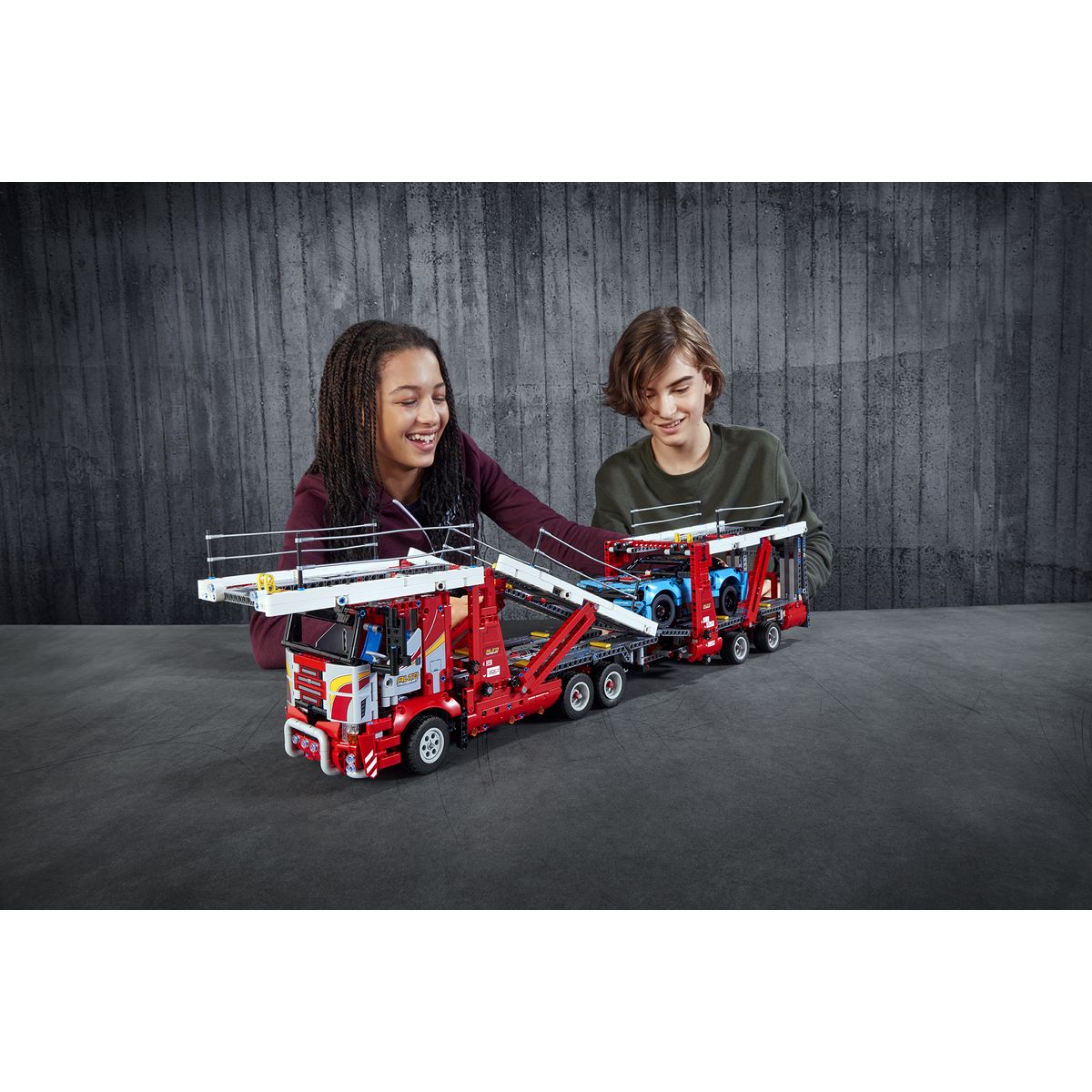 LEGO Technic 42098 - Le transporteur de voitures
